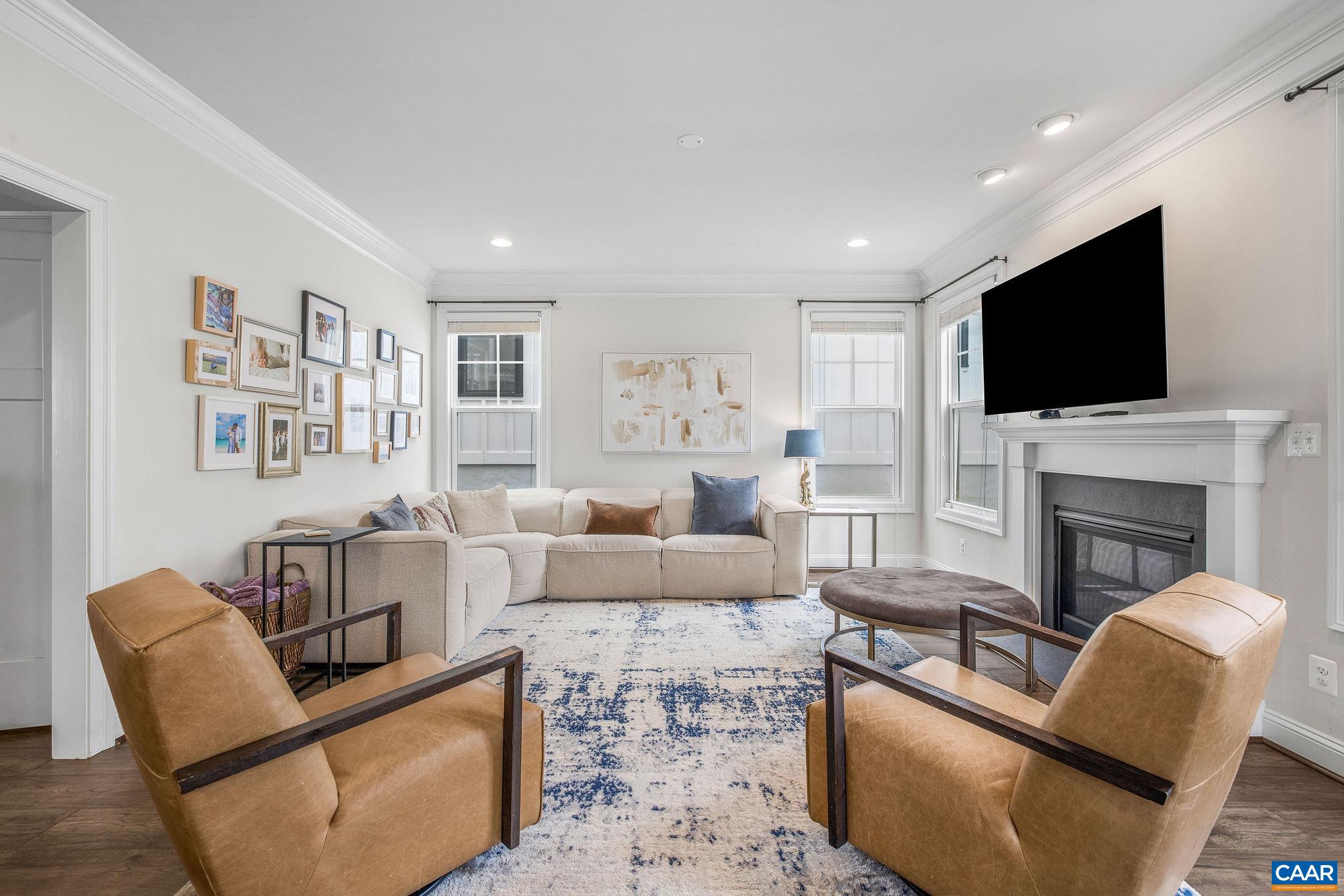 1609 GRIFFIN GROVE