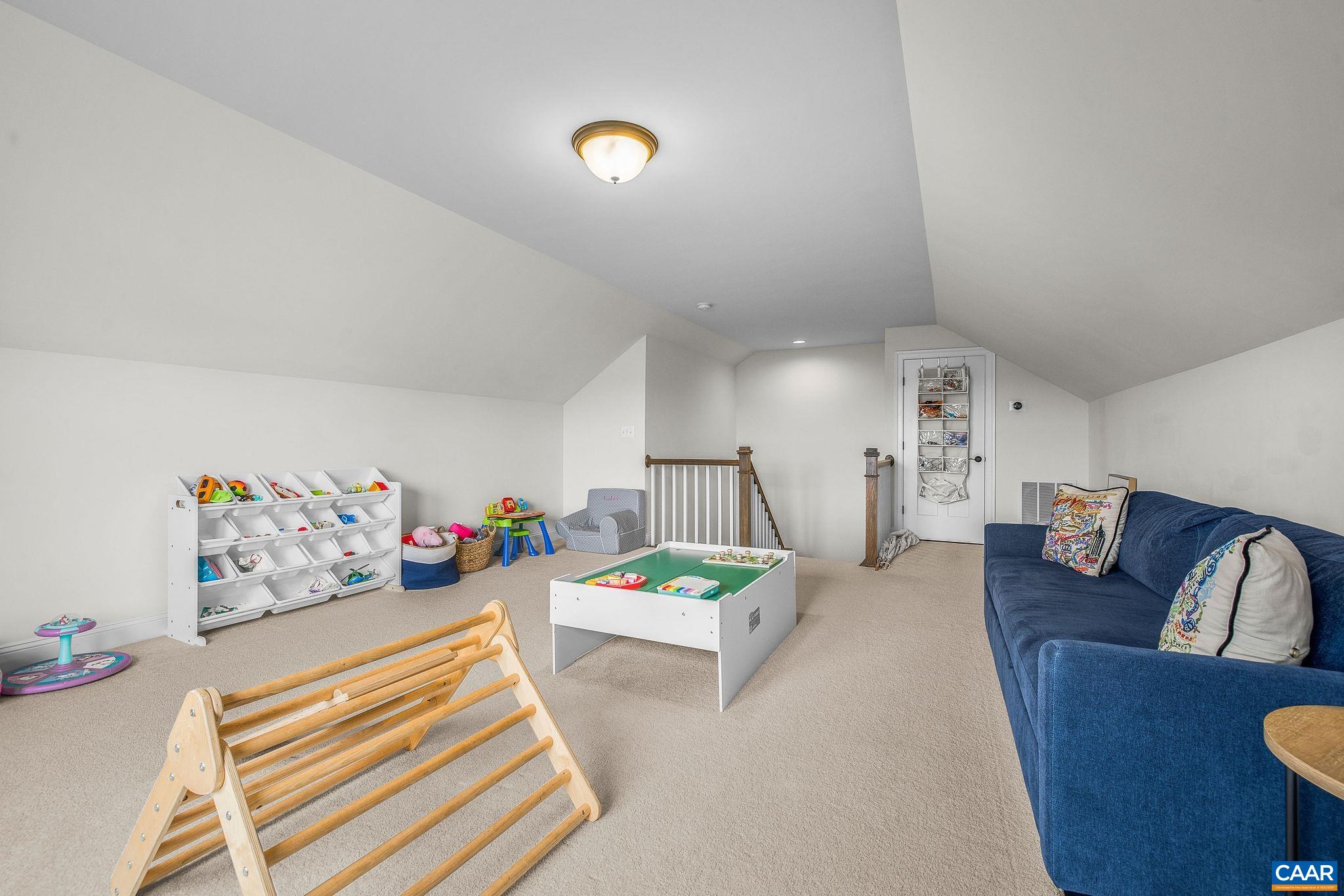 1609 GRIFFIN GROVE