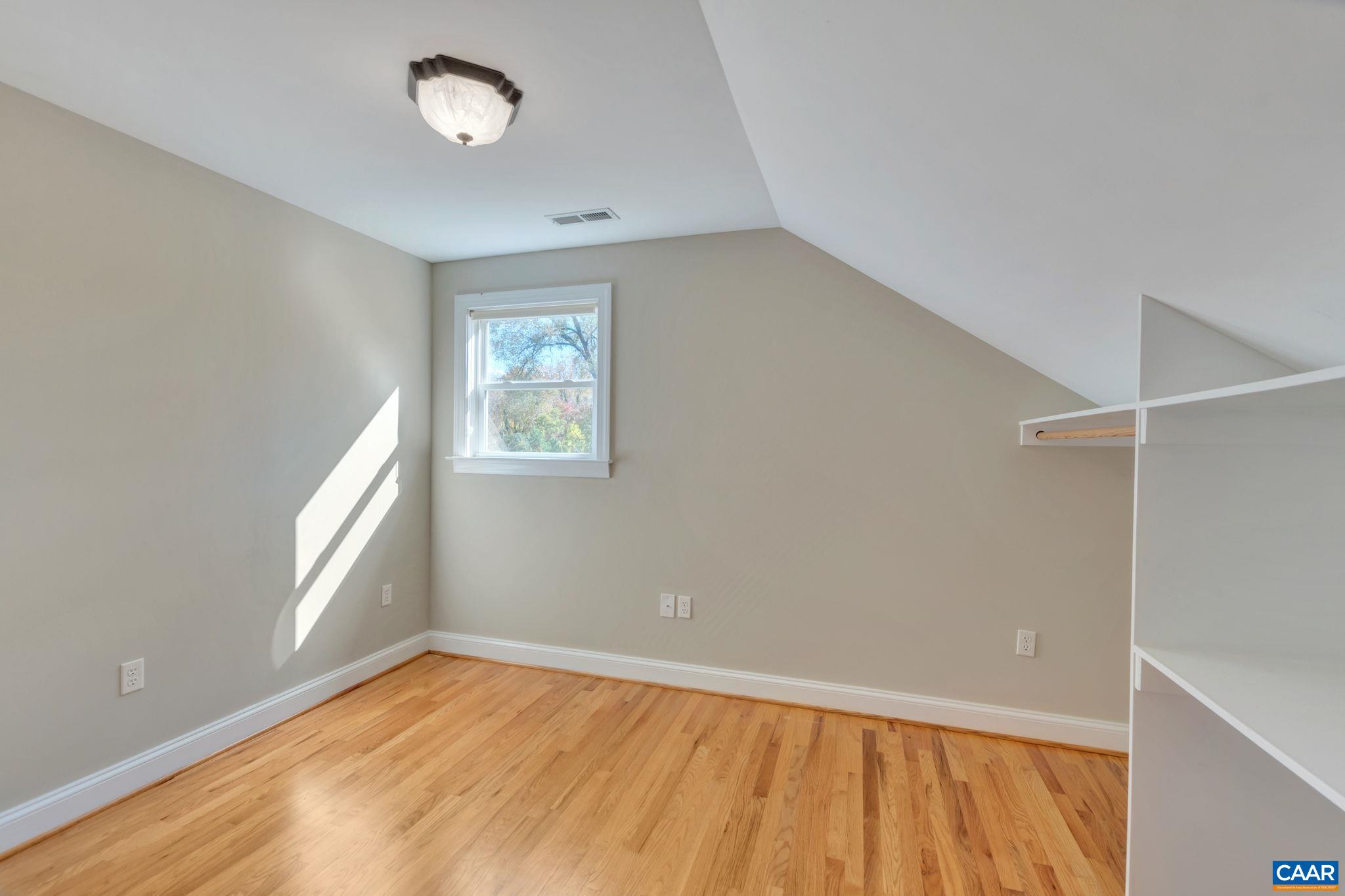 2313 WAYNE AVE
