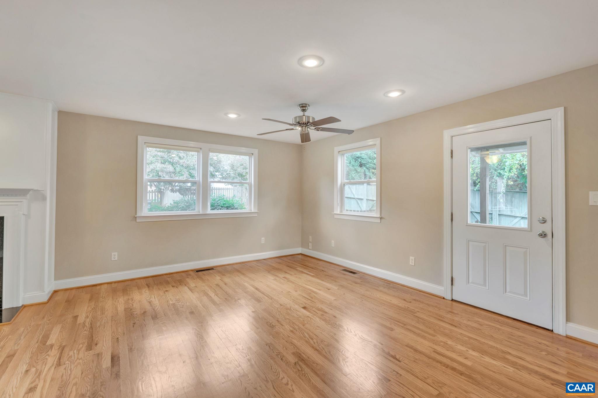 2313 WAYNE AVE