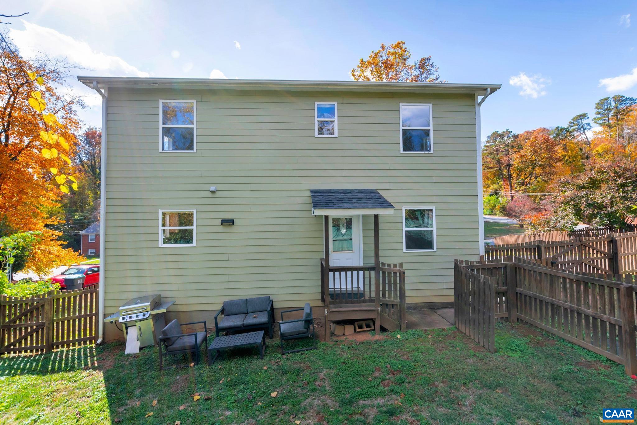 2313 WAYNE AVE