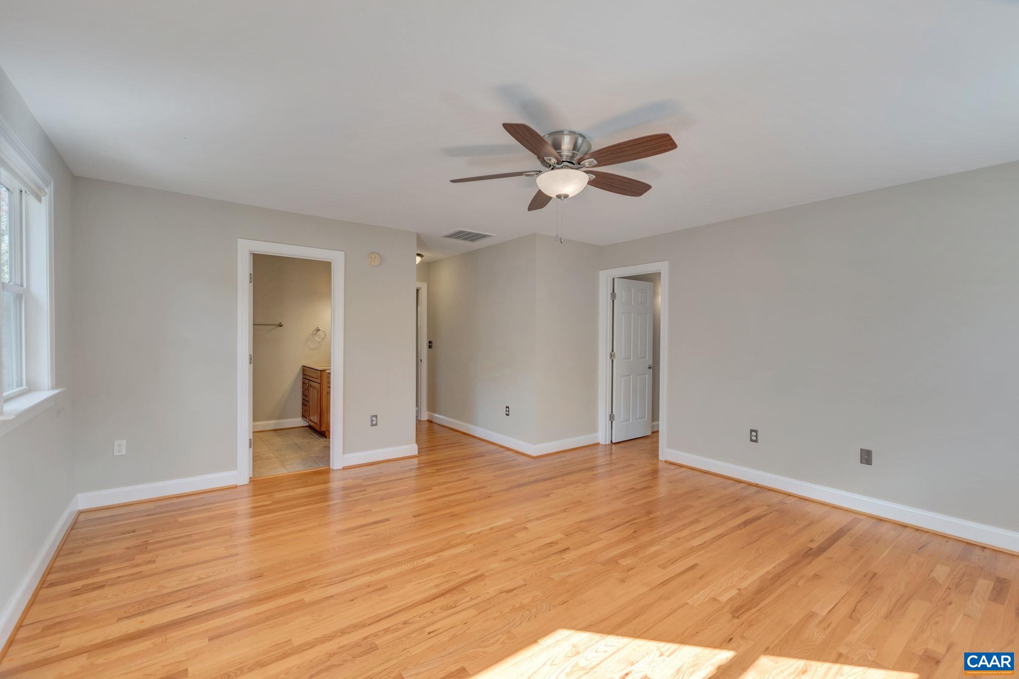 2313 WAYNE AVE