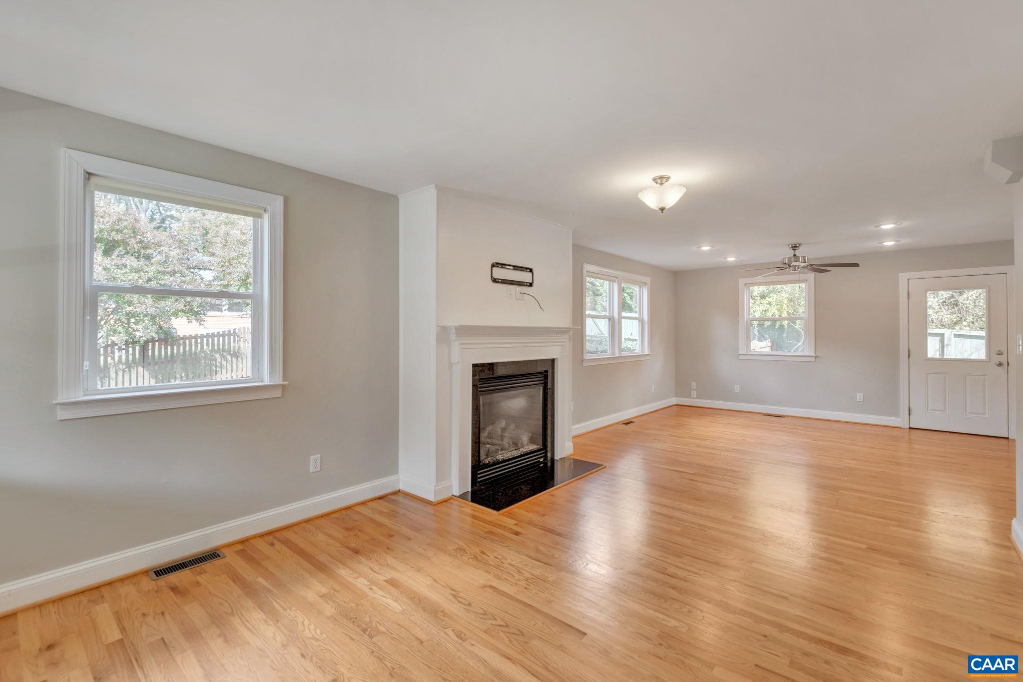 2313 WAYNE AVE