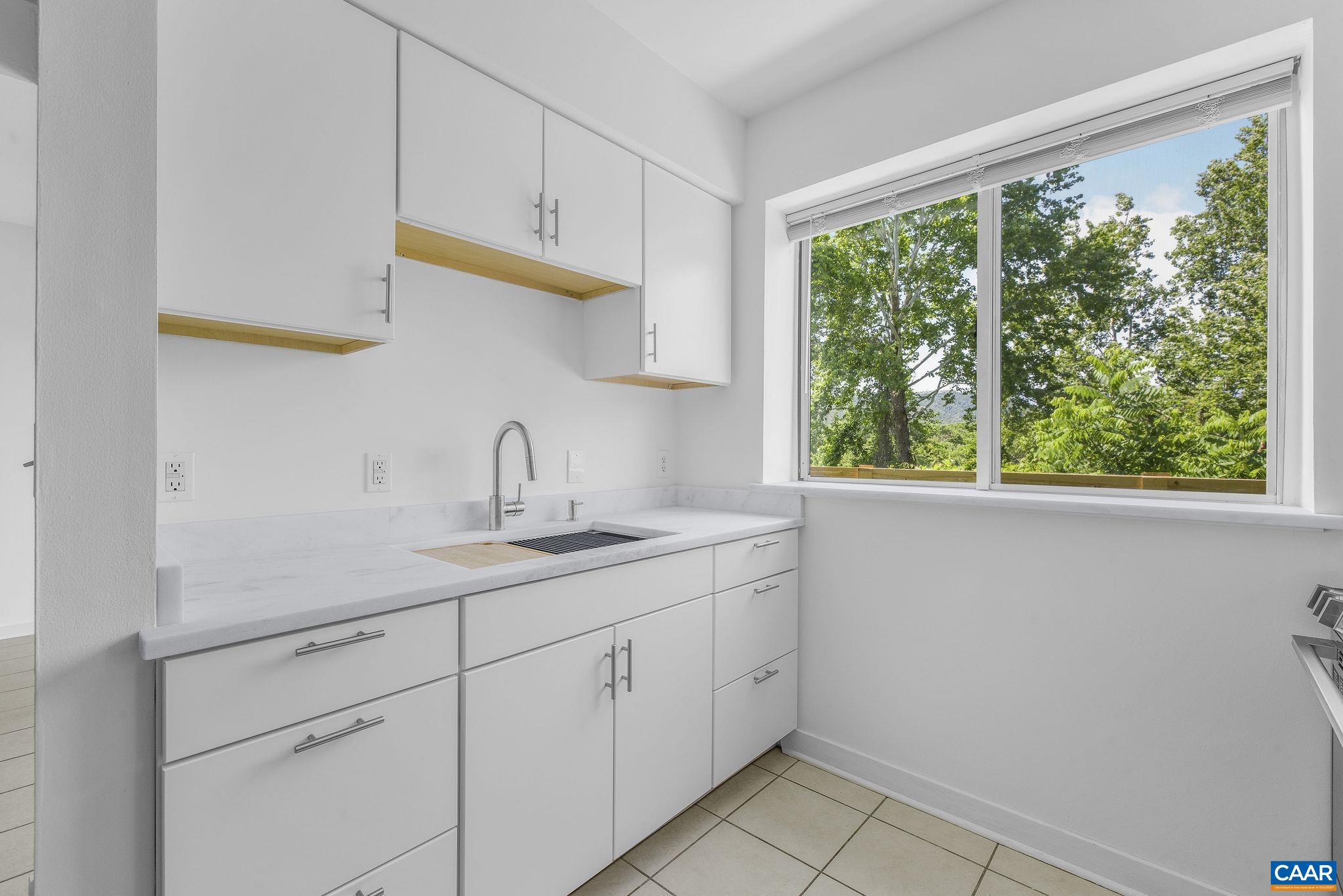 1604 MONTICELLO AVE Unit: A
