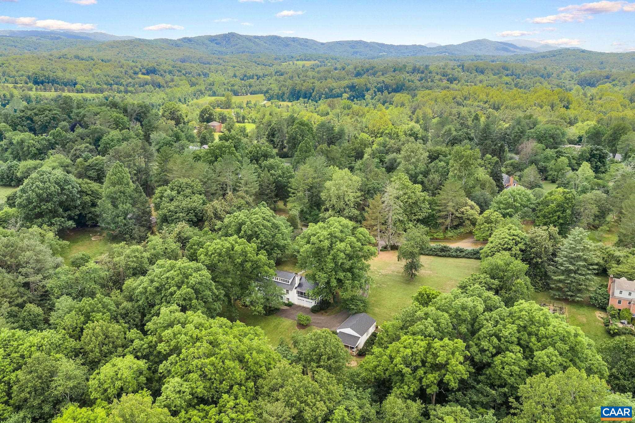 1100 WEST LEIGH DR