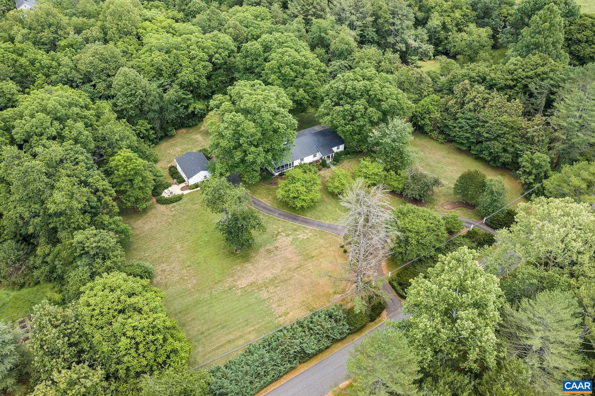 1100 WEST LEIGH DR