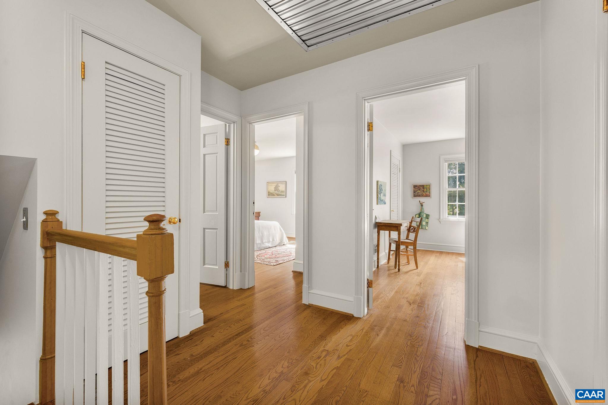 102 MEADOWBROOK CT
