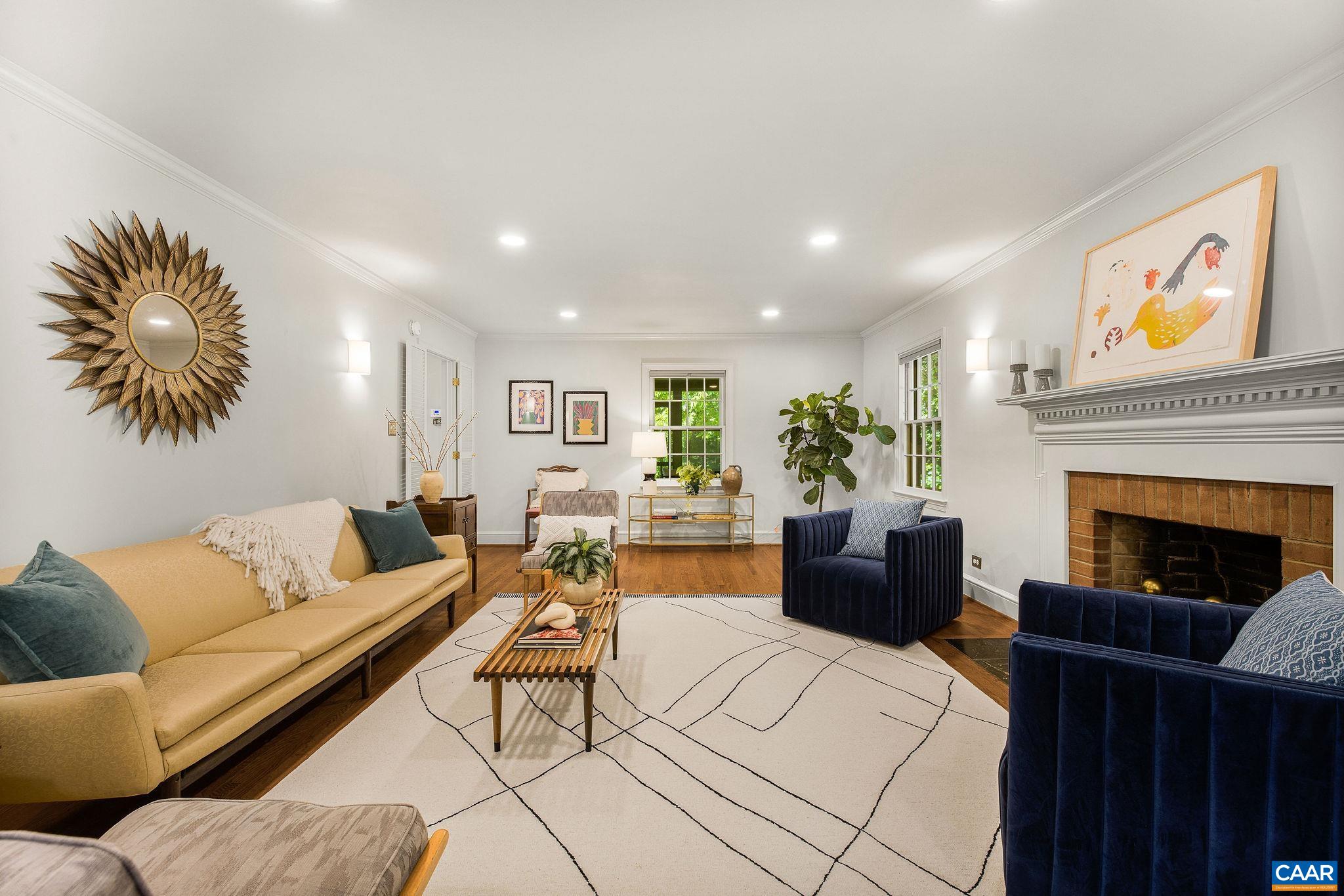 102 MEADOWBROOK CT