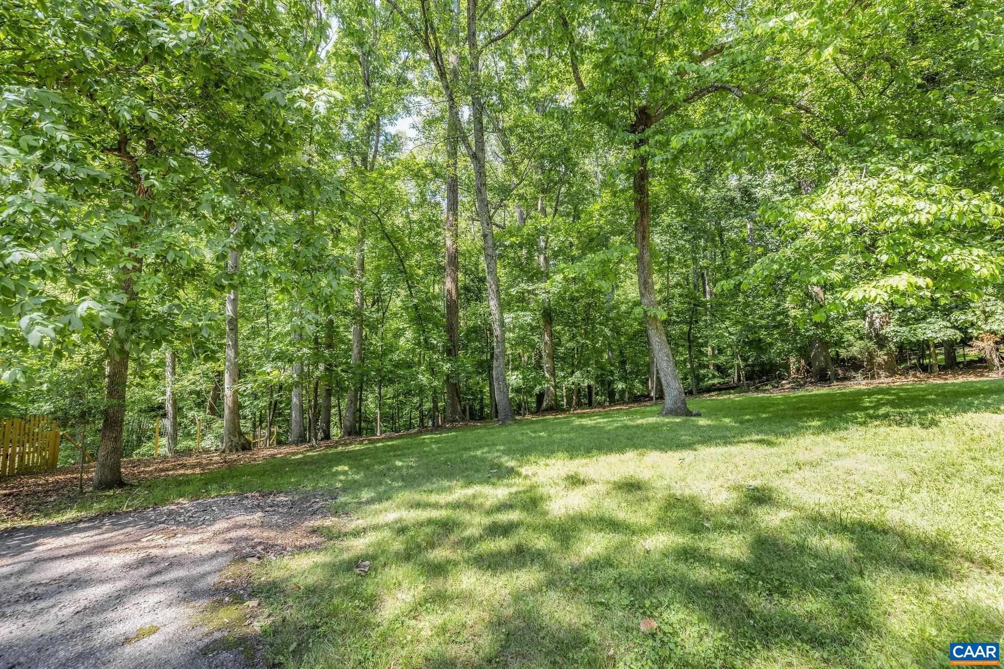 102 MEADOWBROOK CT