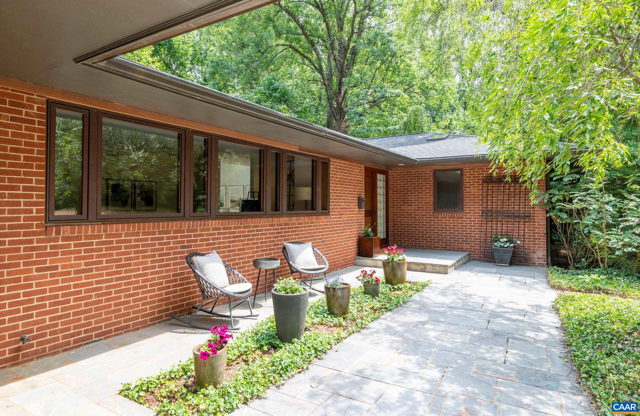 1933 BLUE RIDGE RD
