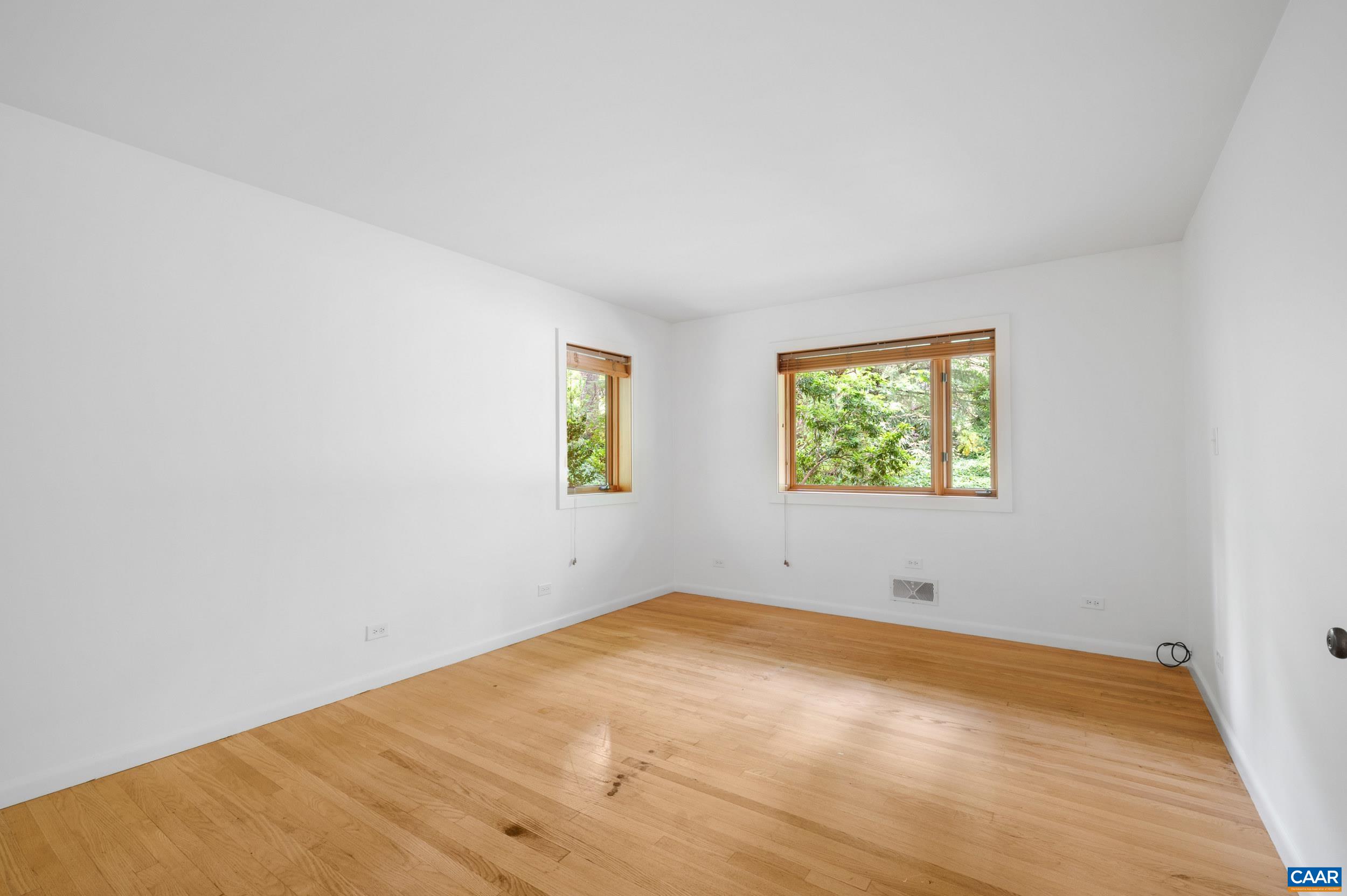 1933 BLUE RIDGE RD