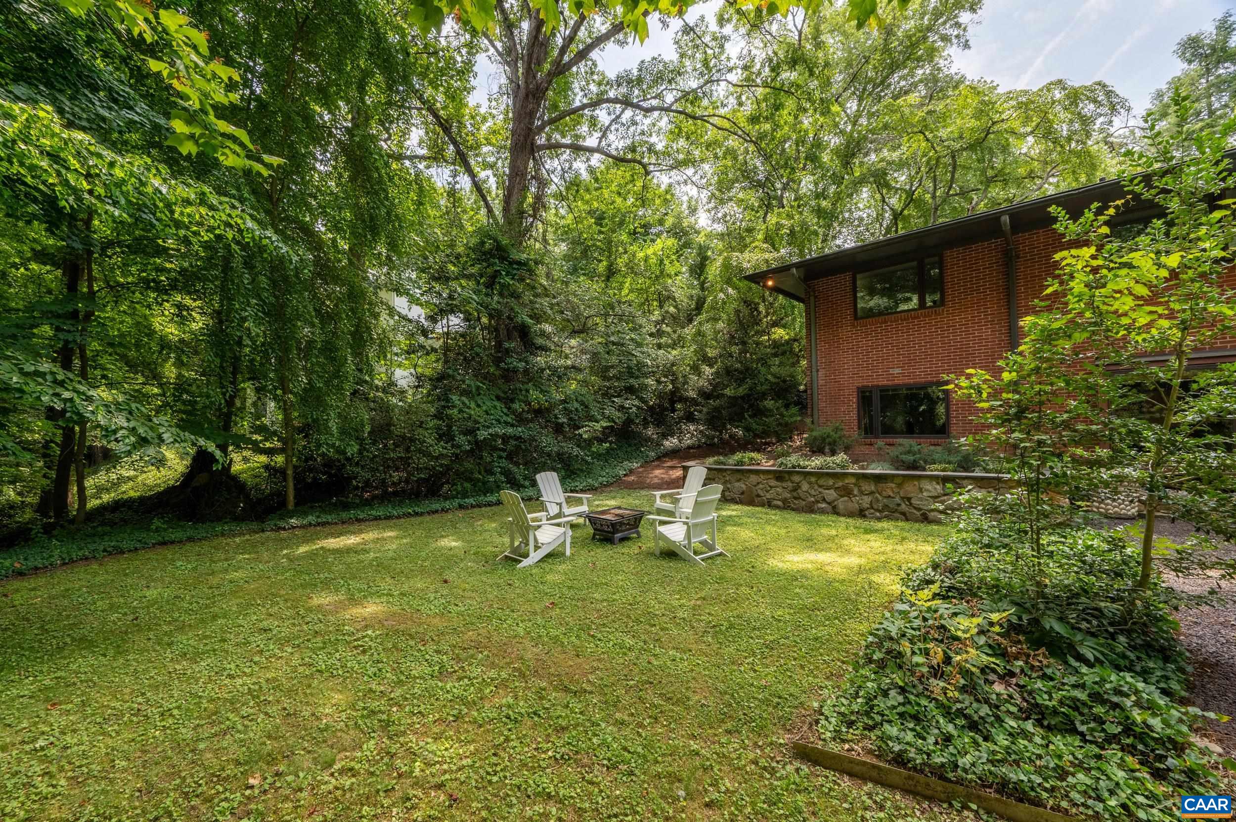 1933 BLUE RIDGE RD