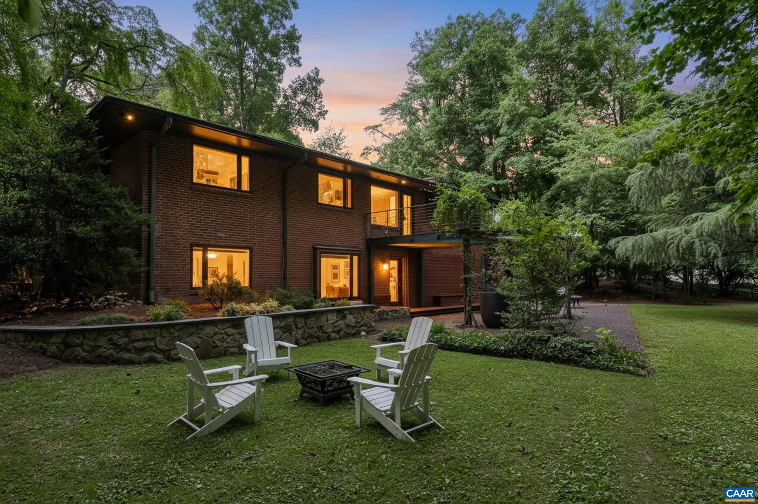 1933 BLUE RIDGE RD
