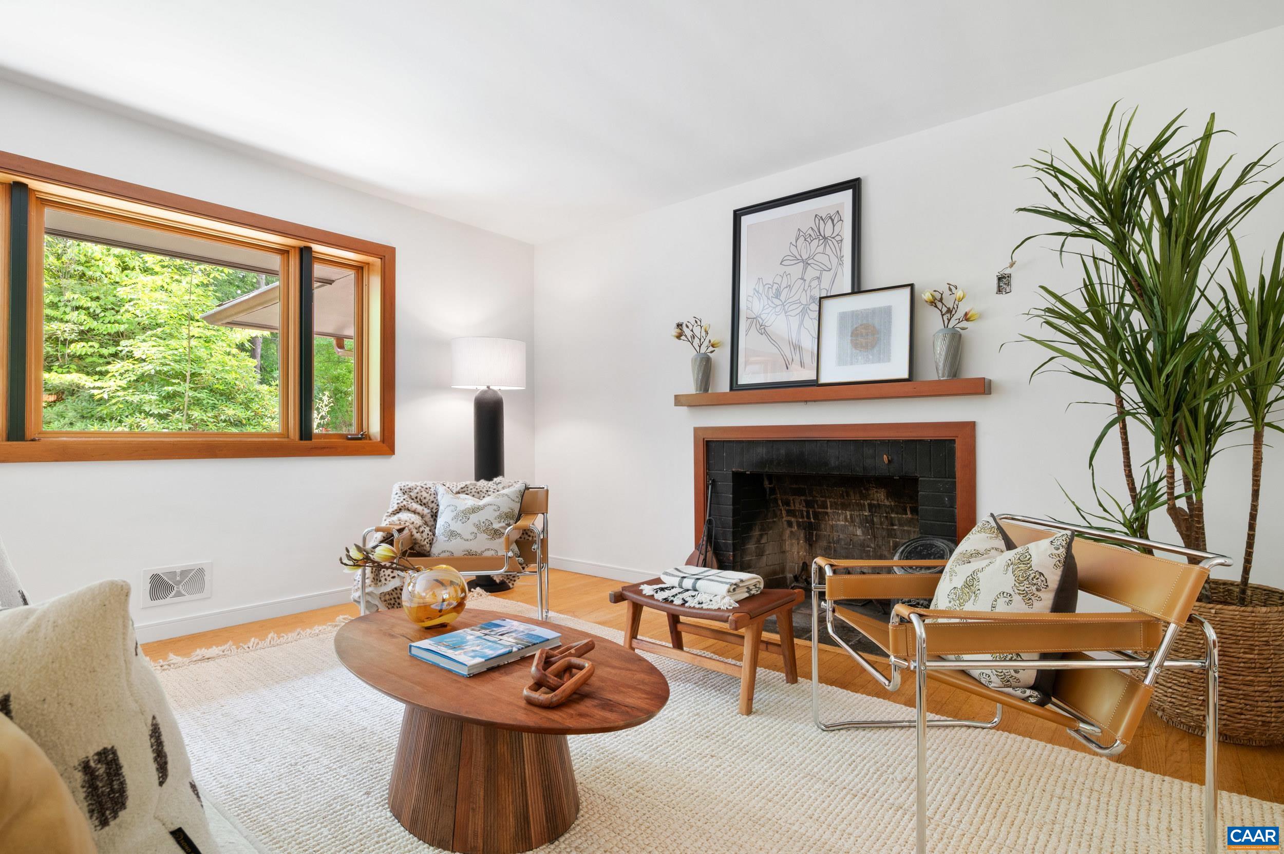 1933 BLUE RIDGE RD