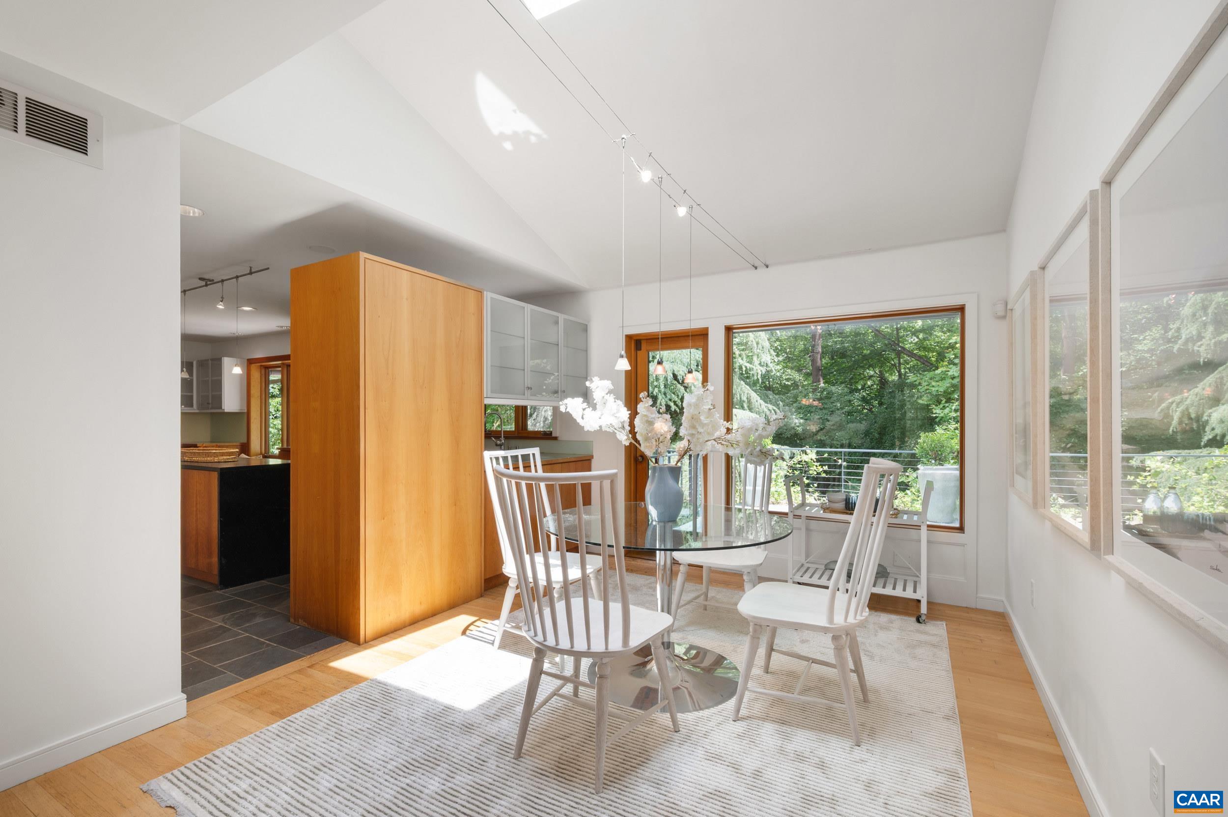 1933 BLUE RIDGE RD