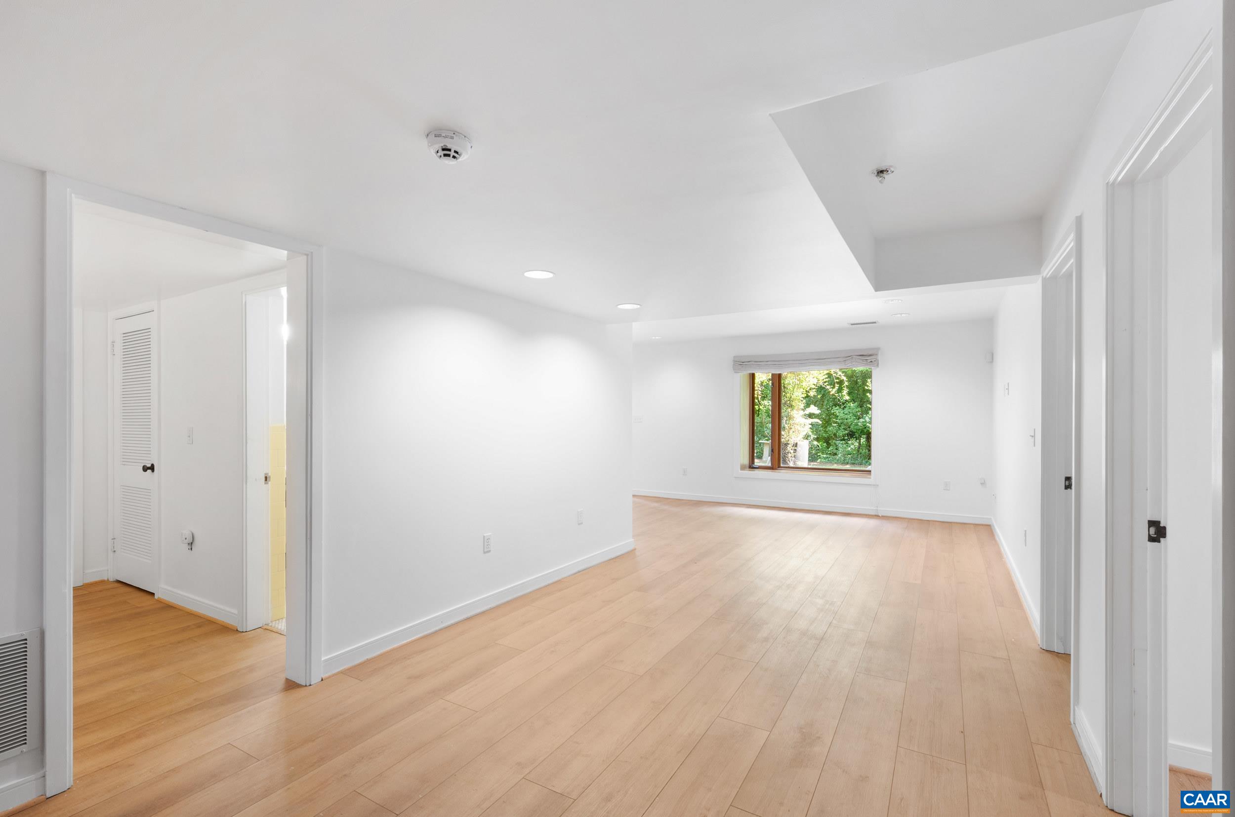 1933 BLUE RIDGE RD