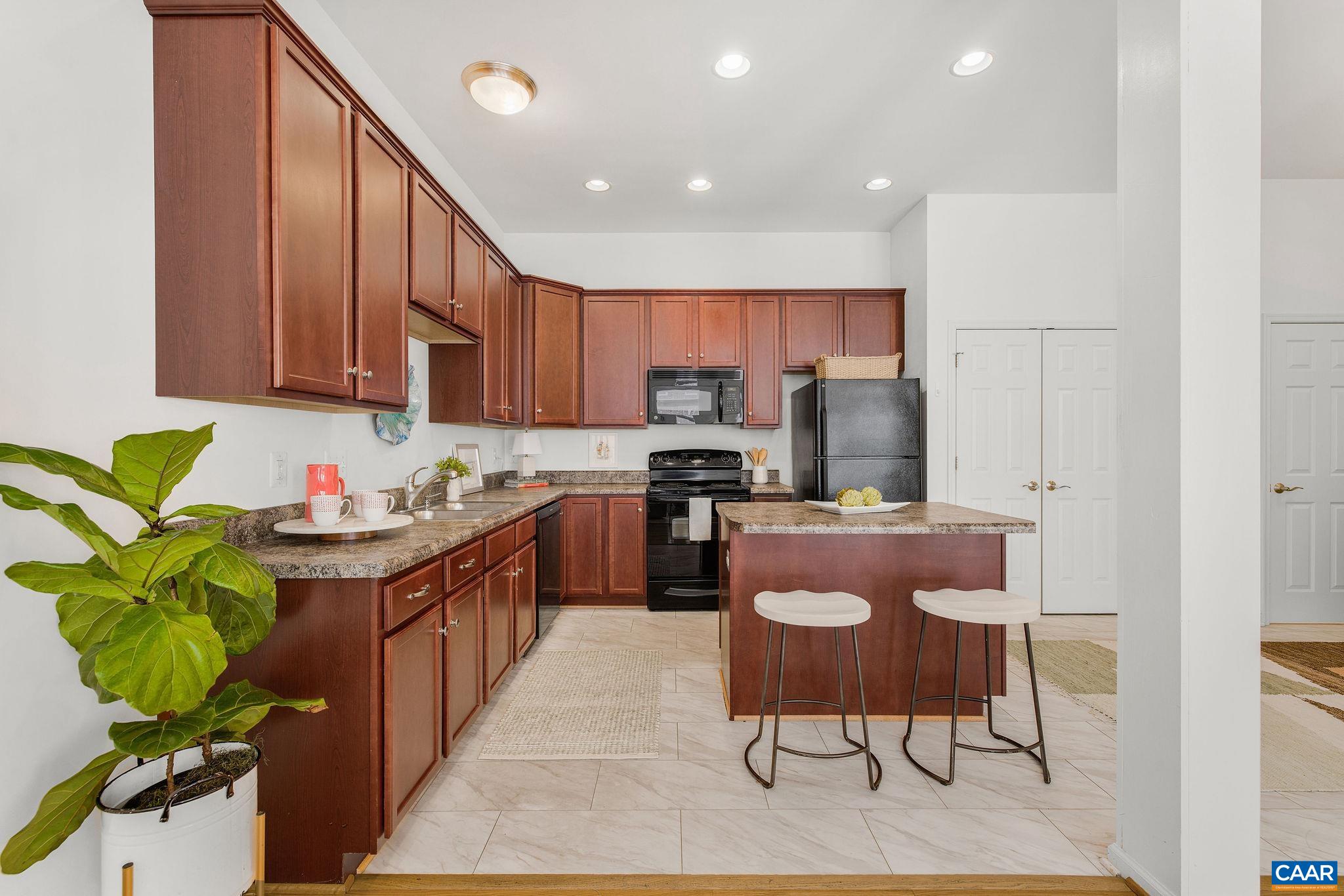 161 BROOKWOOD DR