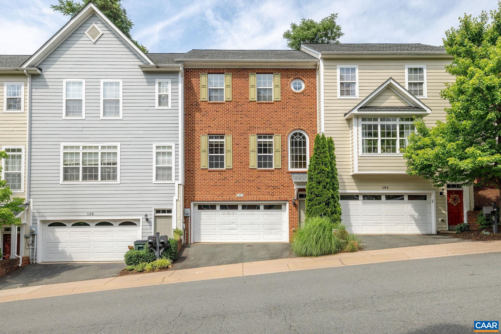 161 BROOKWOOD DR