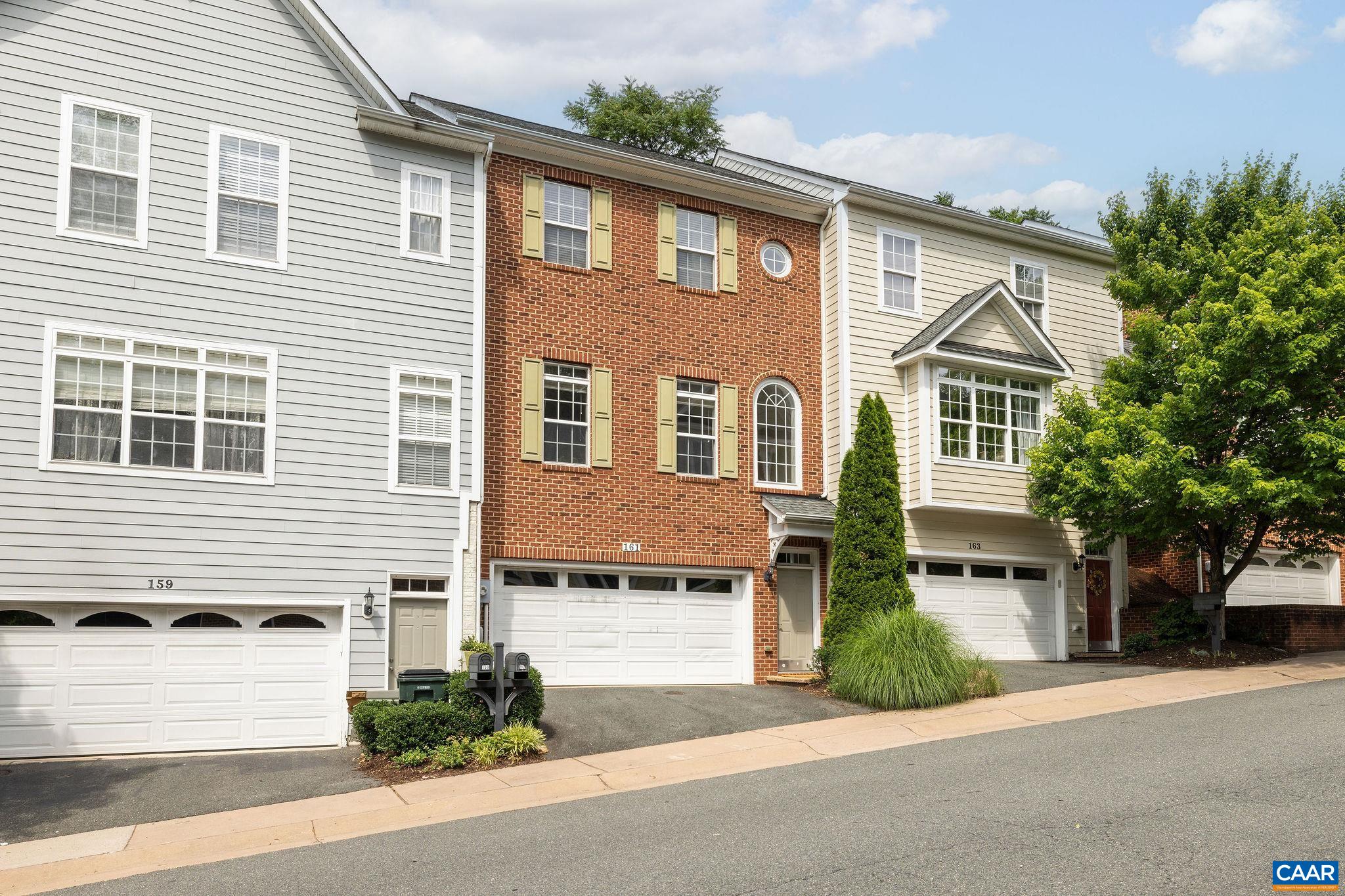 161 BROOKWOOD DR