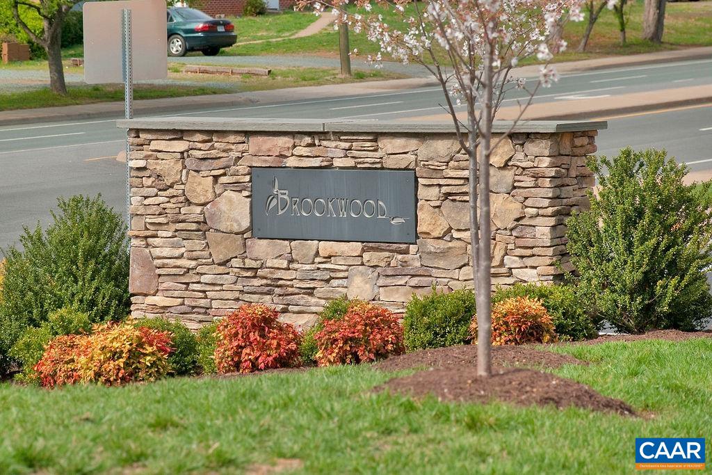 161 BROOKWOOD DR