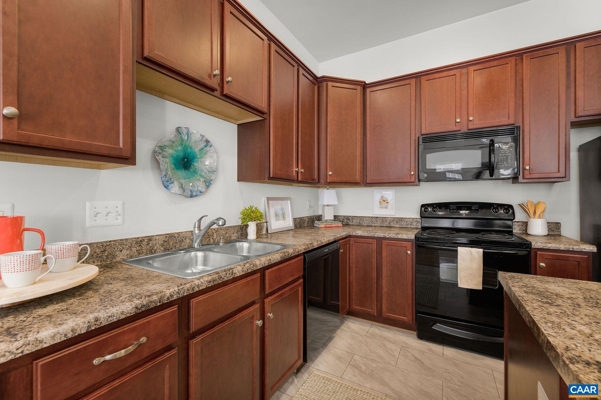 161 BROOKWOOD DR