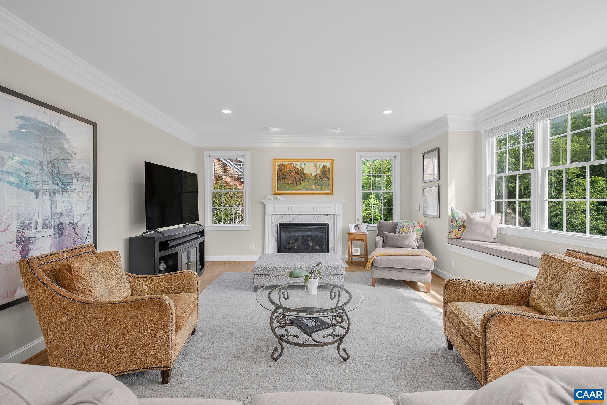 3664 PERTHSHIRE CT