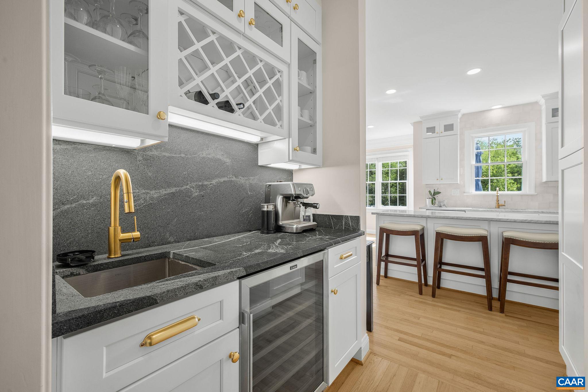 3664 PERTHSHIRE CT