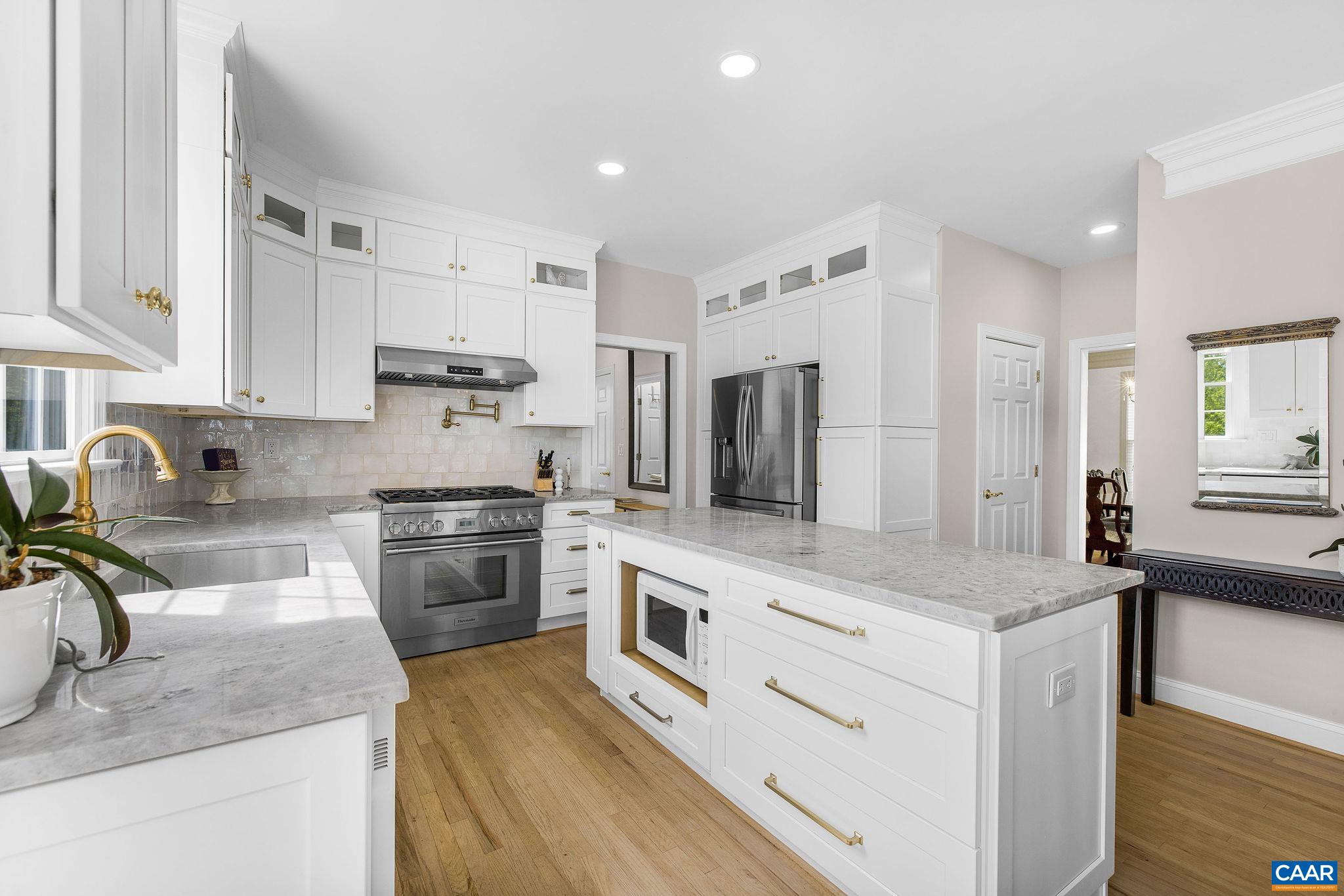 3664 PERTHSHIRE CT