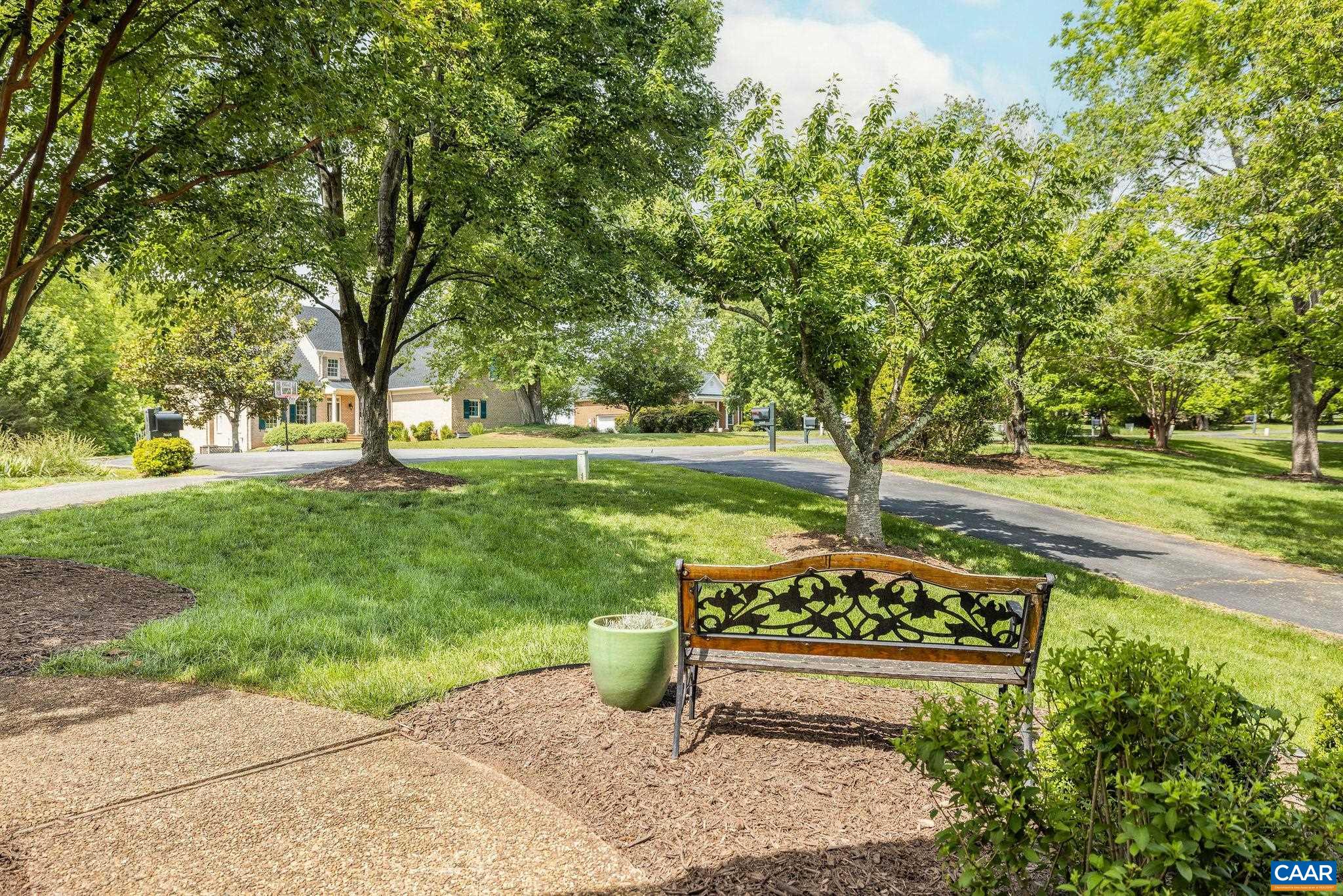3664 PERTHSHIRE CT