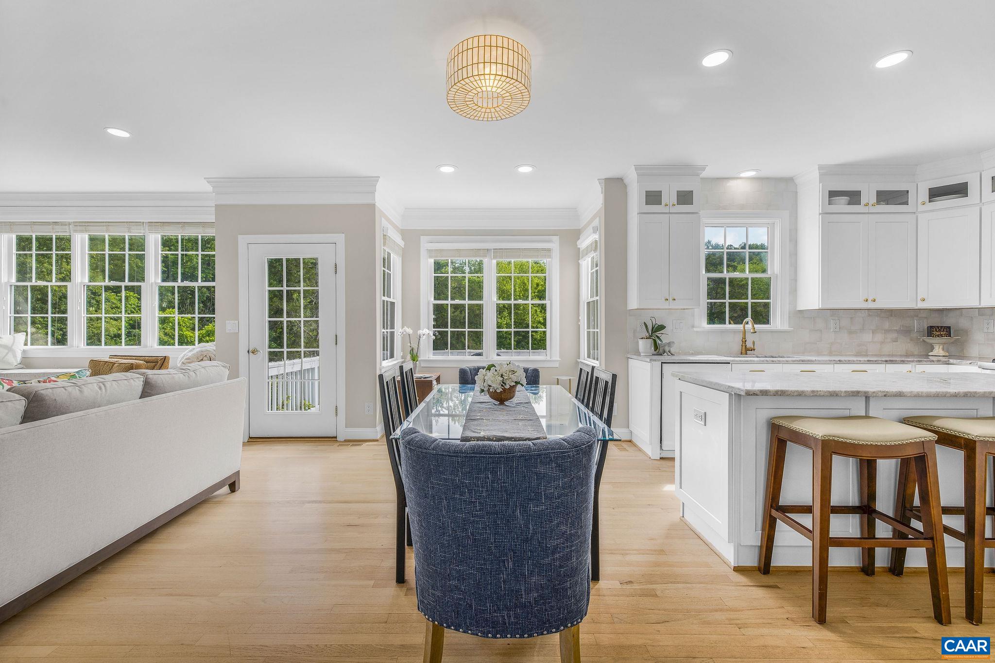 3664 PERTHSHIRE CT