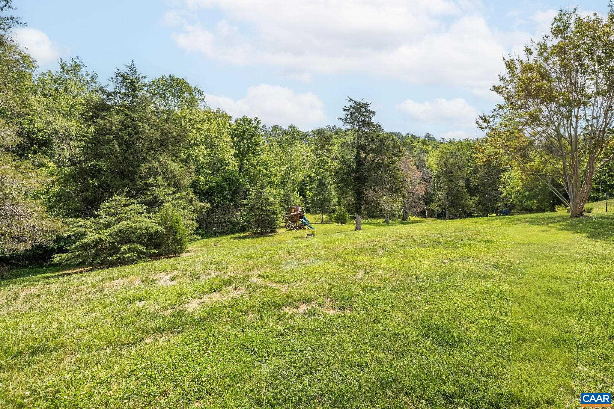 3664 PERTHSHIRE CT