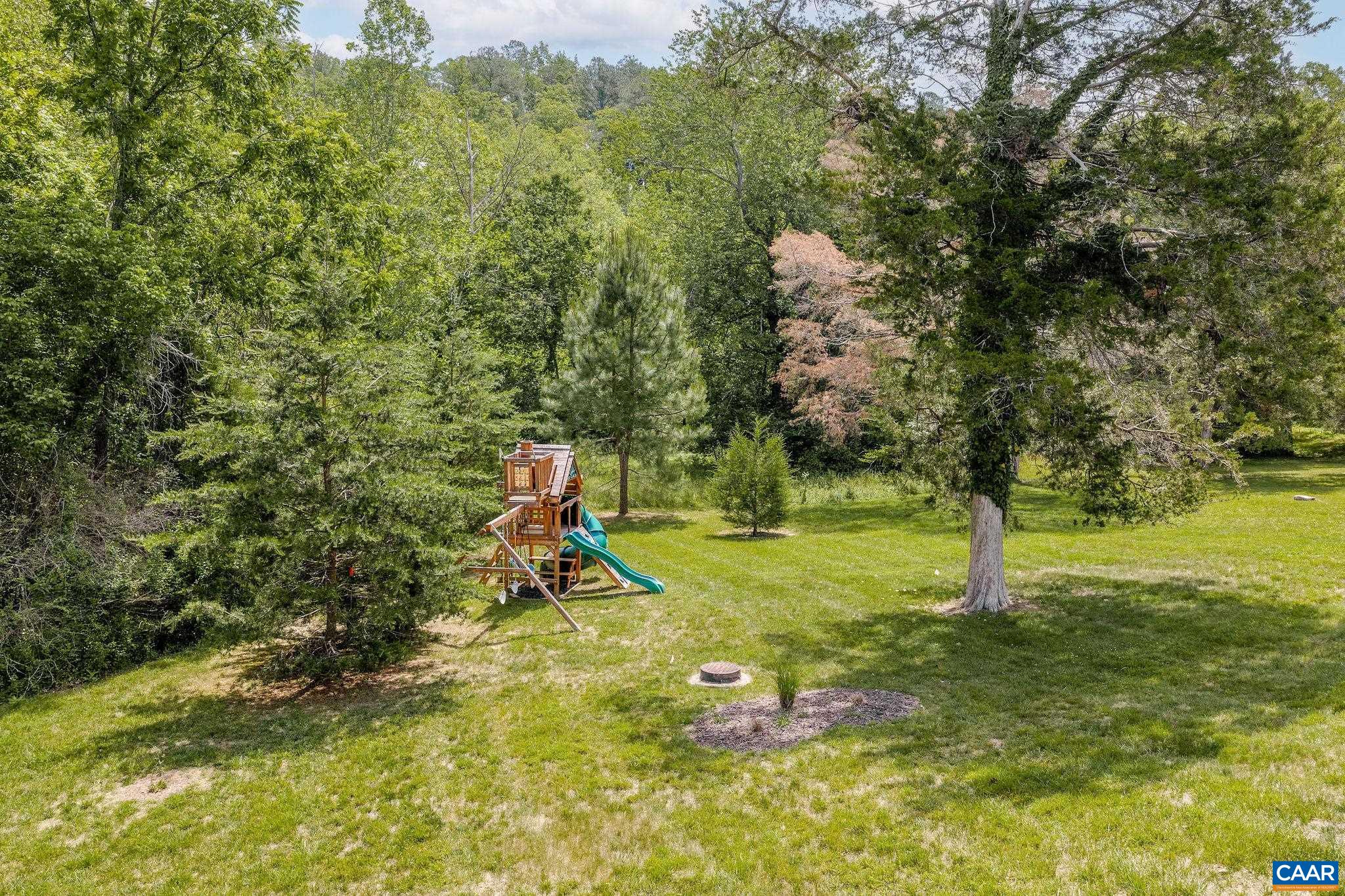 3664 PERTHSHIRE CT