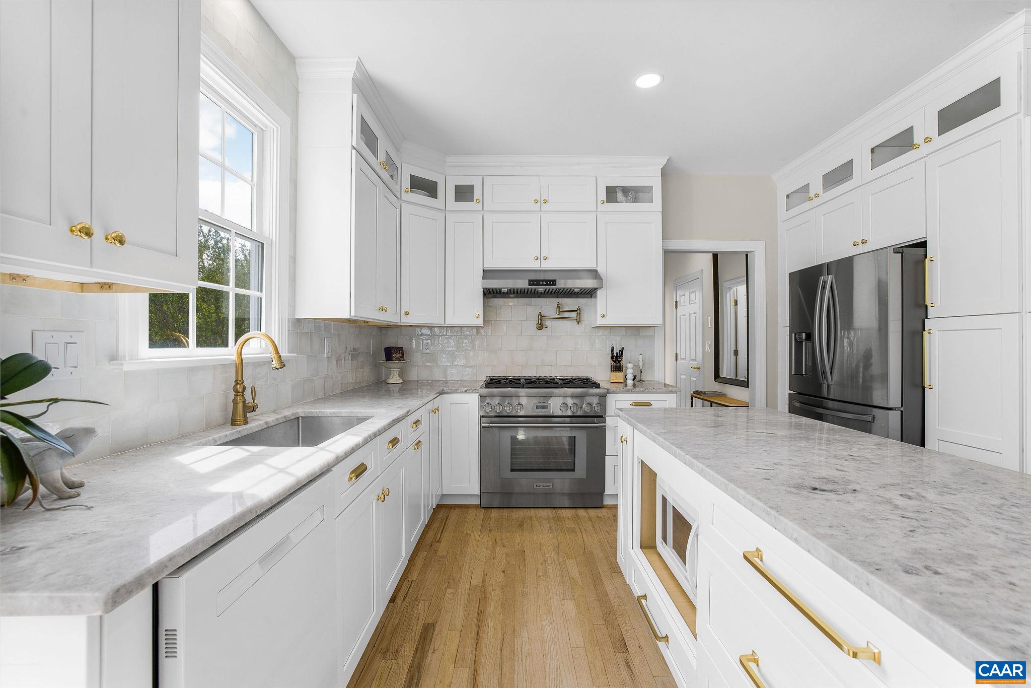 3664 PERTHSHIRE CT