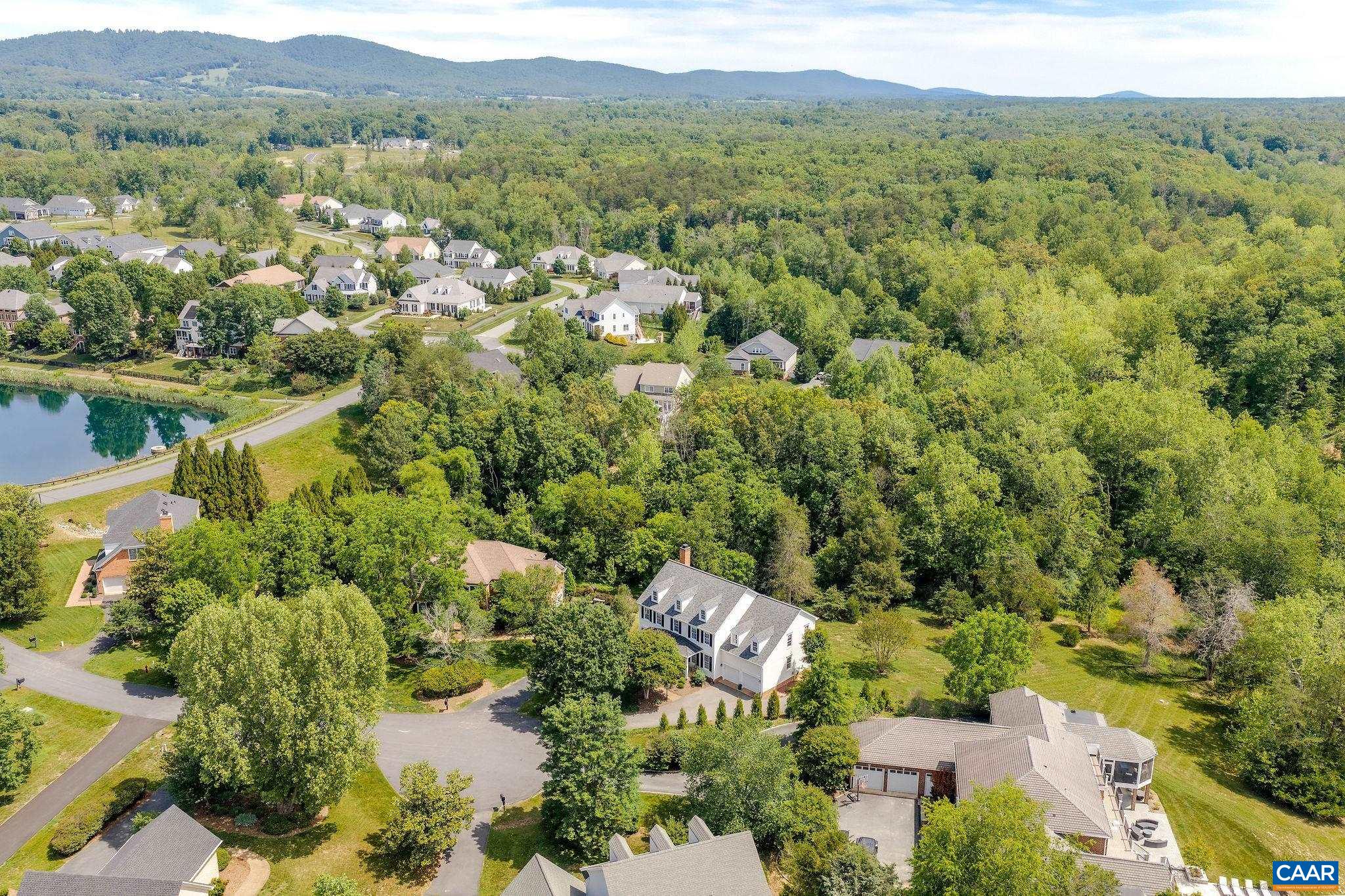 3664 PERTHSHIRE CT