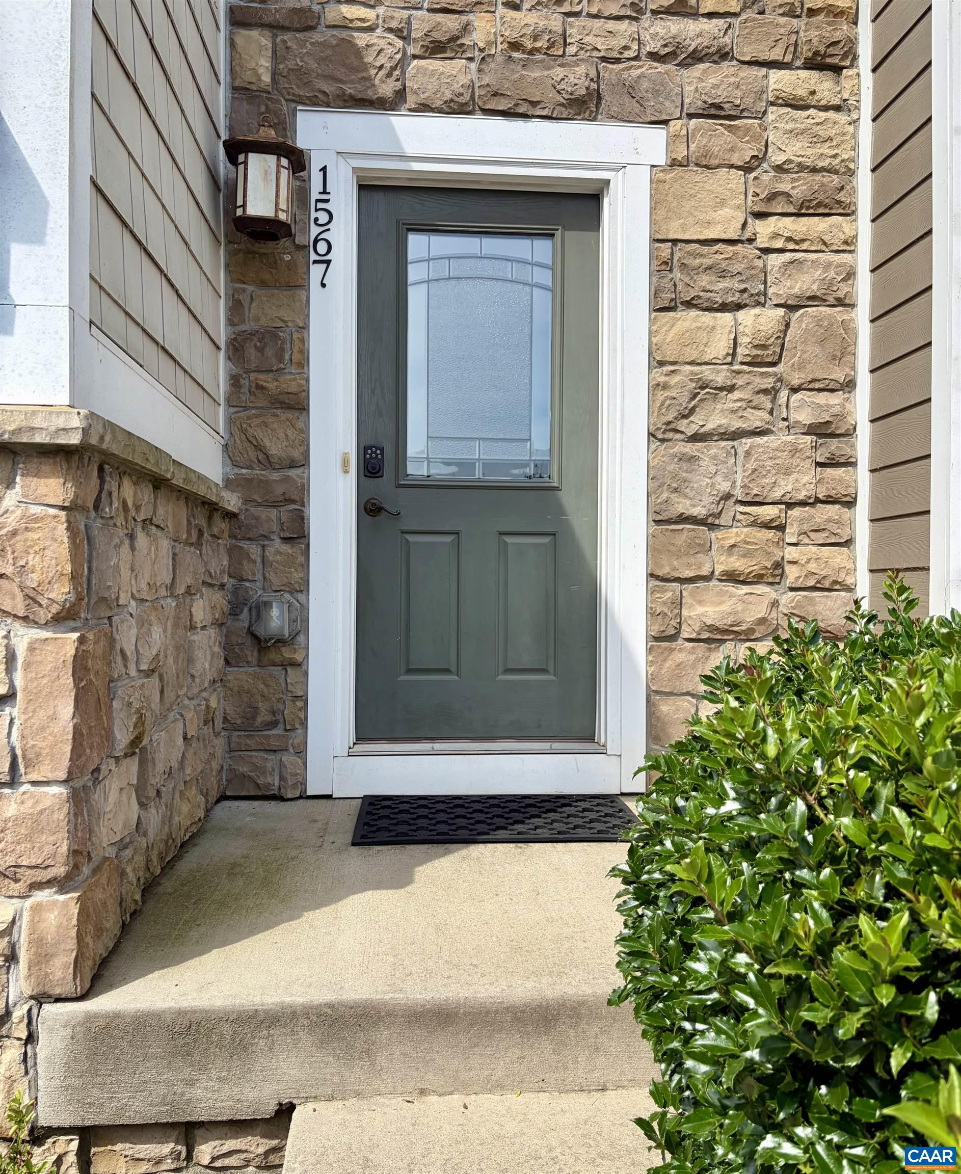 1567 SAWGRASS CT