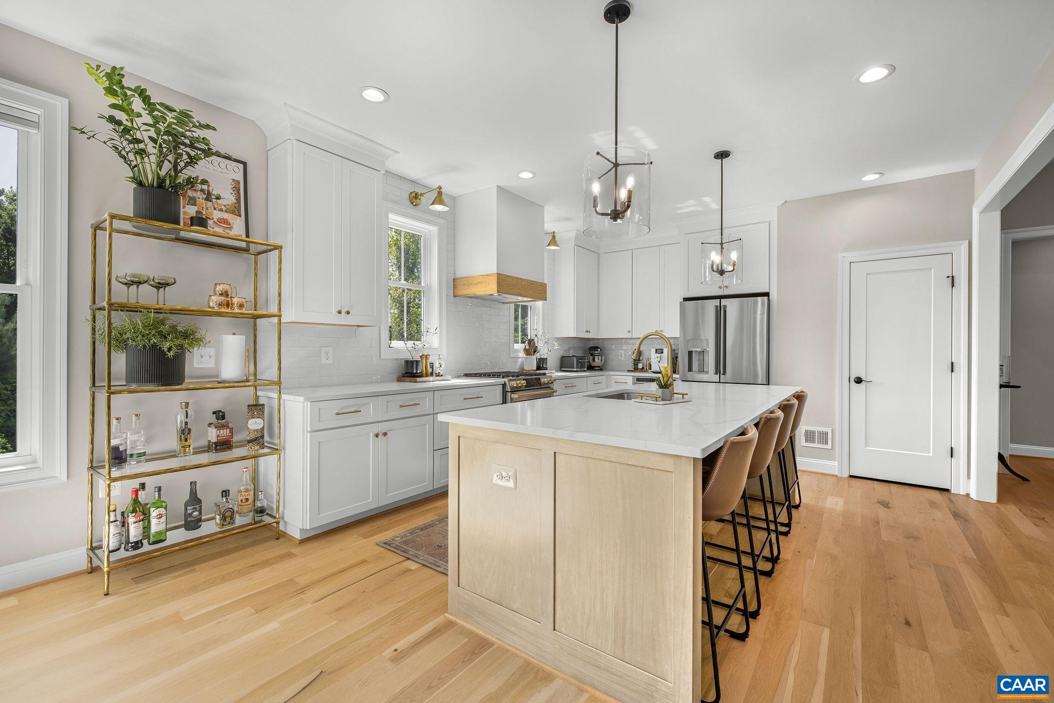116 APPLEWOOD DR
