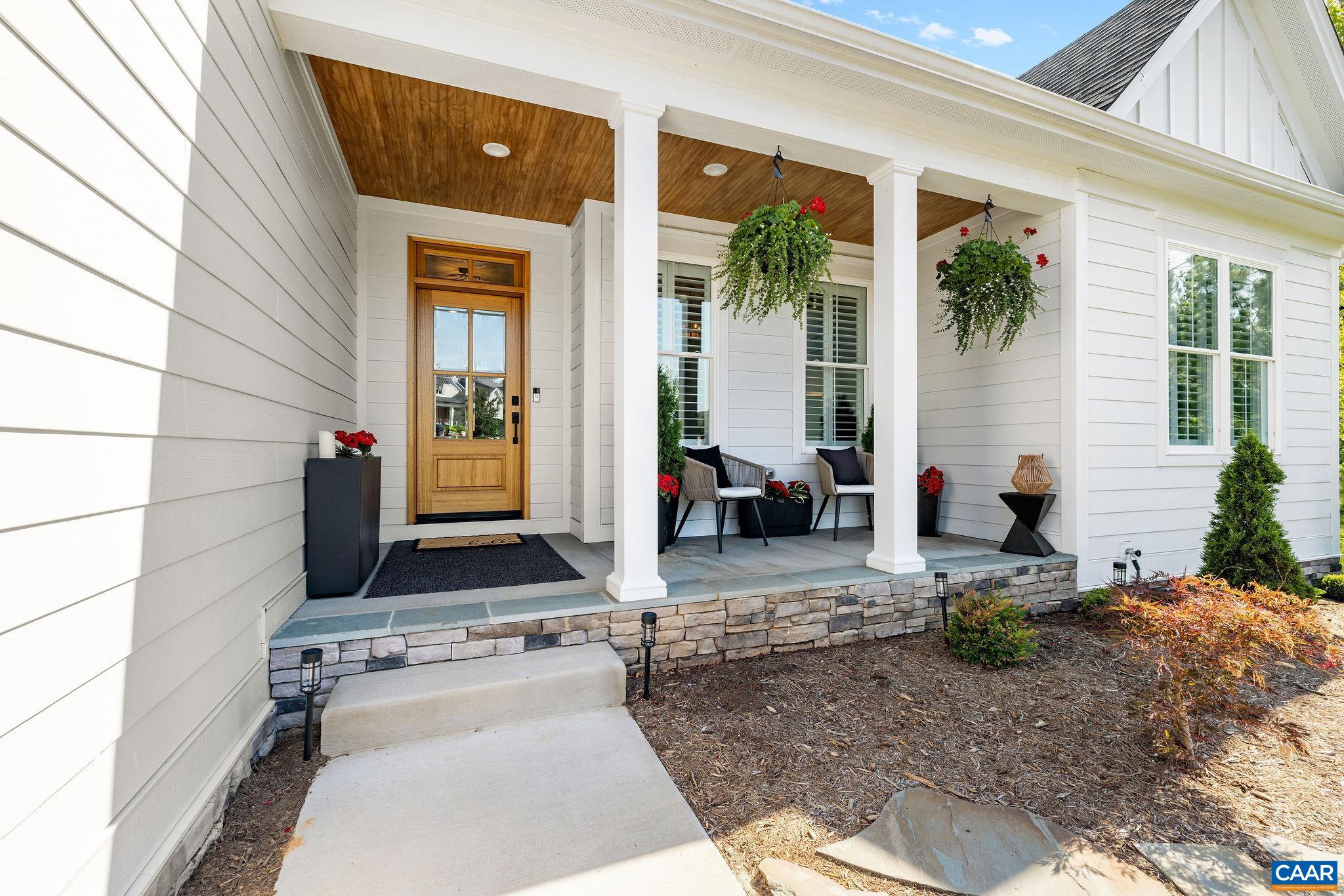 116 APPLEWOOD DR