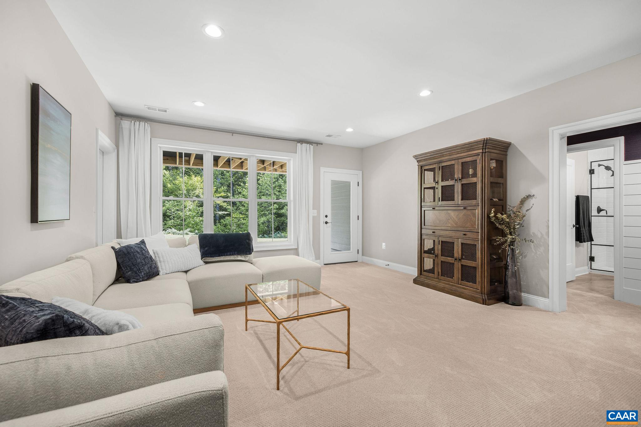 116 APPLEWOOD DR