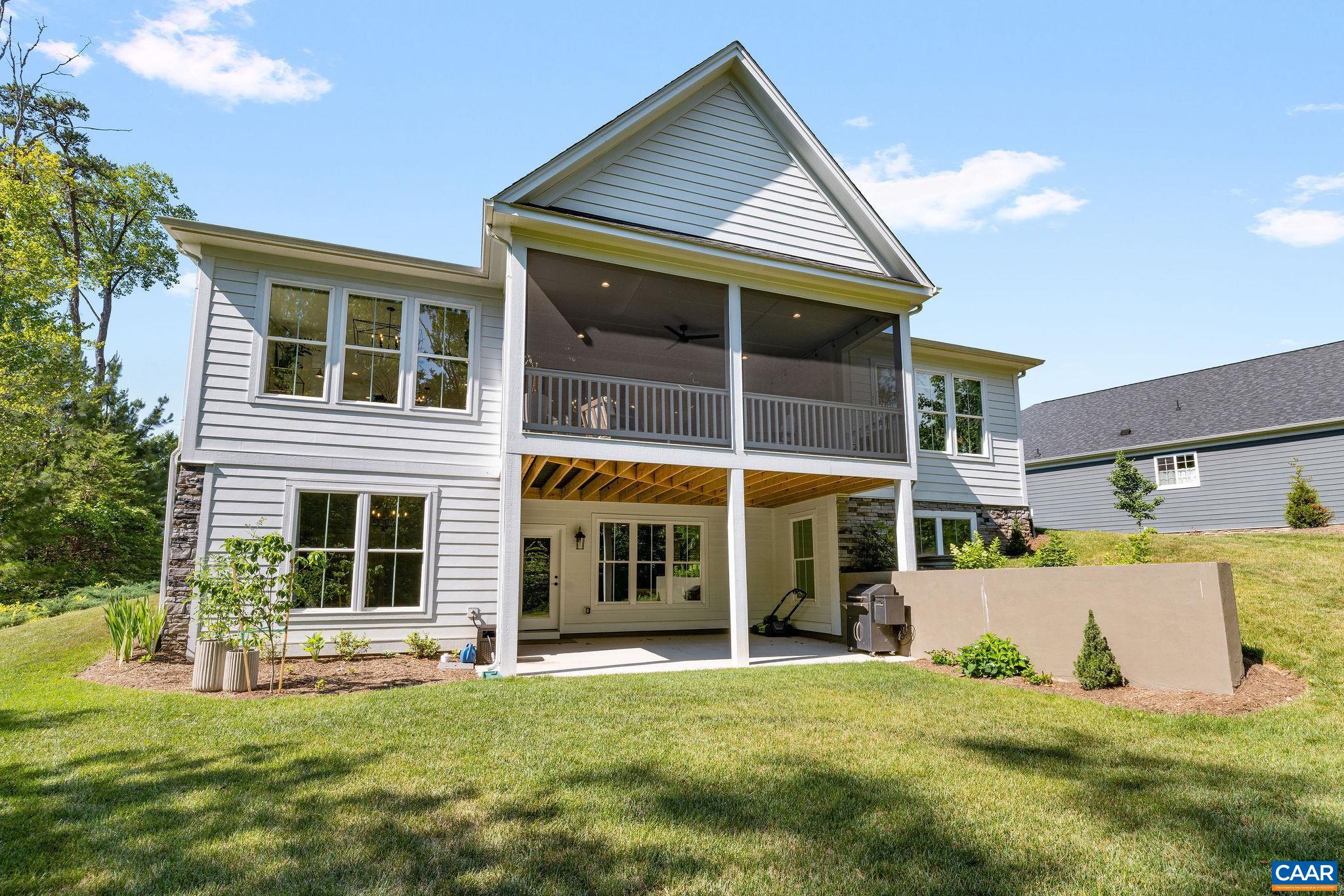 116 APPLEWOOD DR