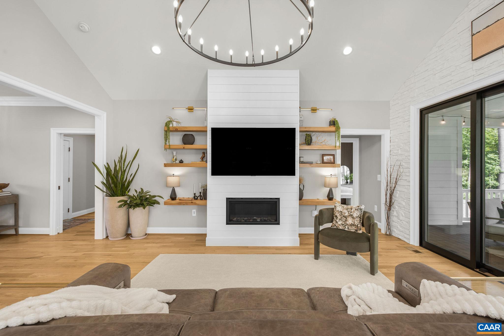 116 APPLEWOOD DR