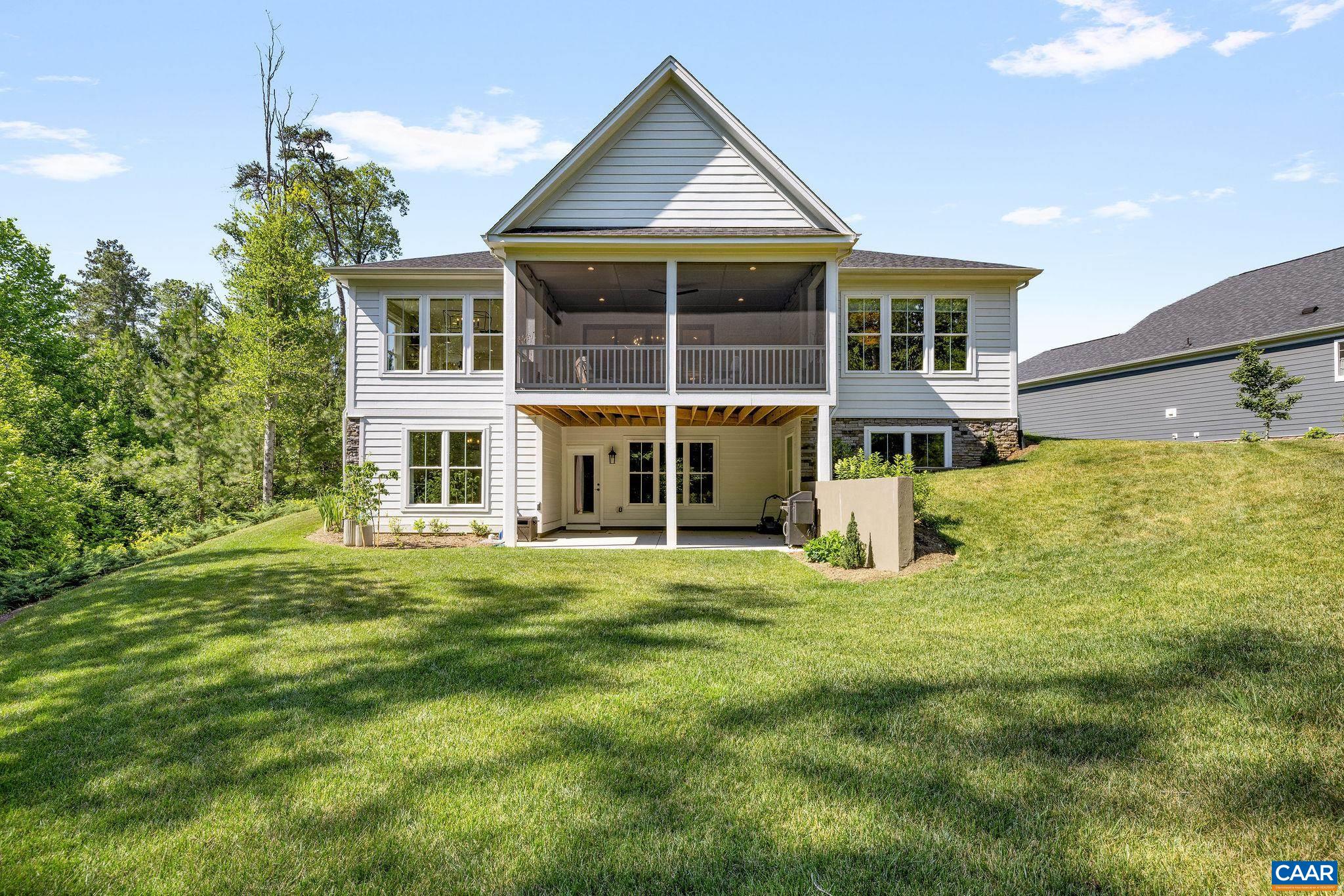116 APPLEWOOD DR