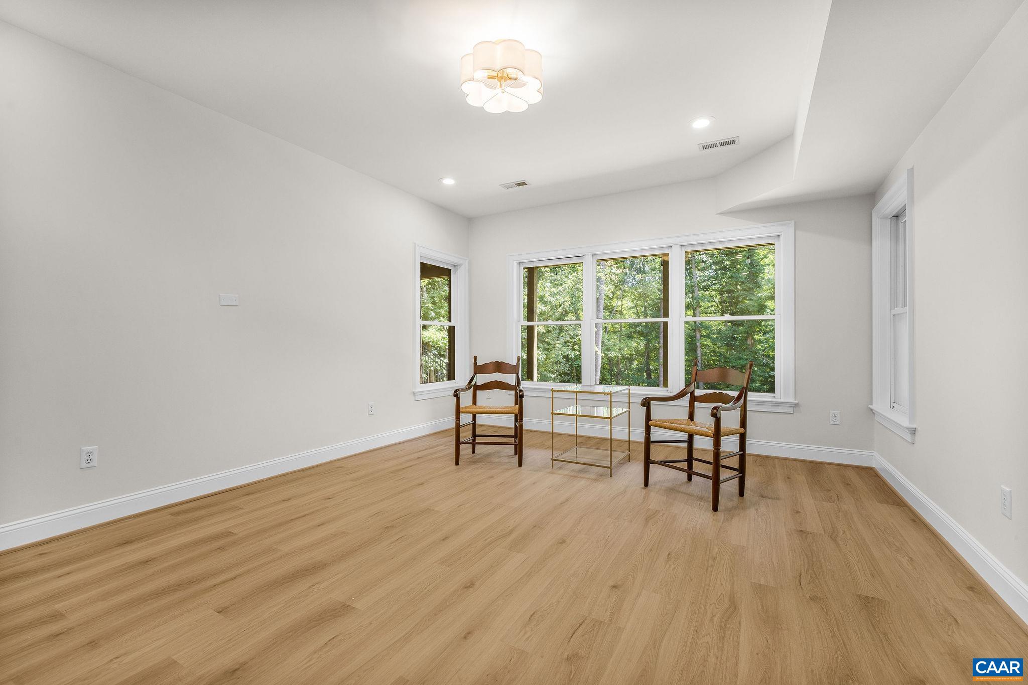 2108 PIPER WAY