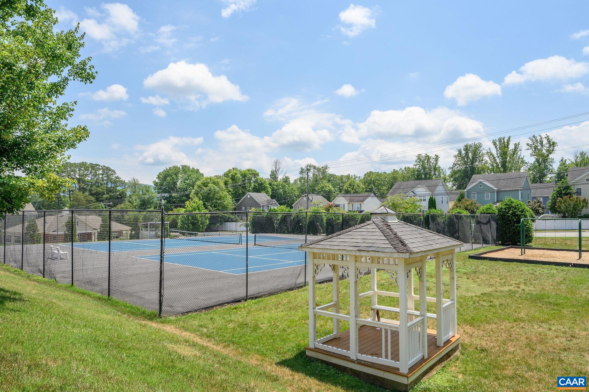 1211 VILLA LN Unit: E