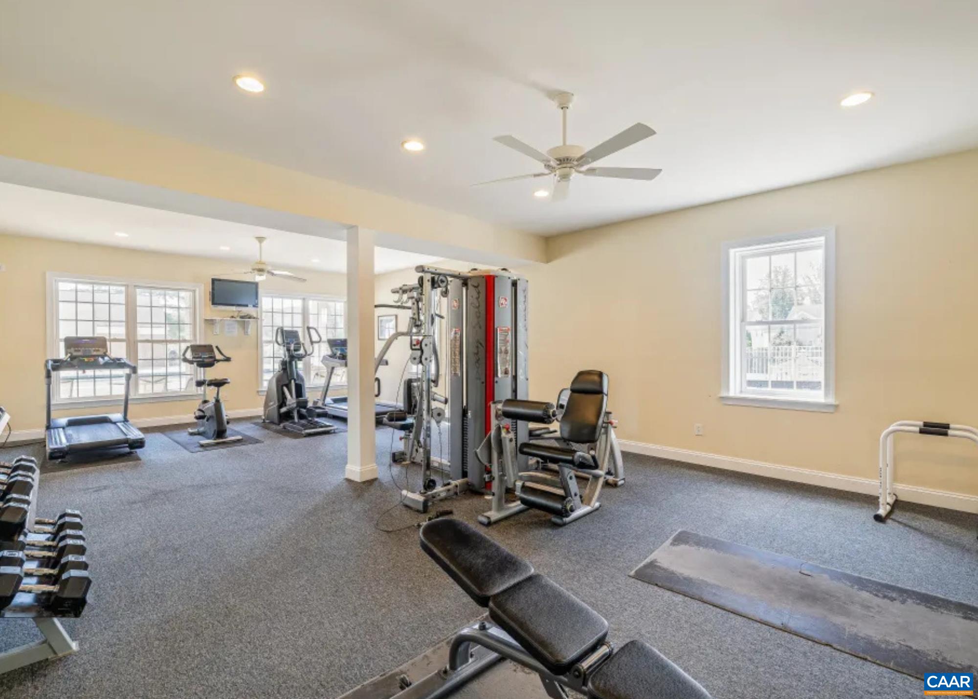1211 VILLA LN Unit: E