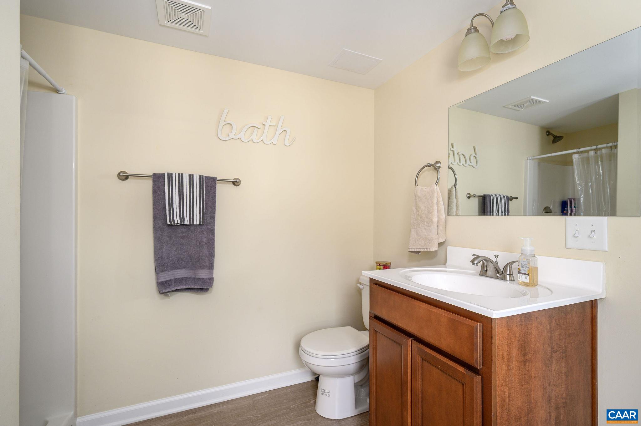 1211 VILLA LN Unit: E