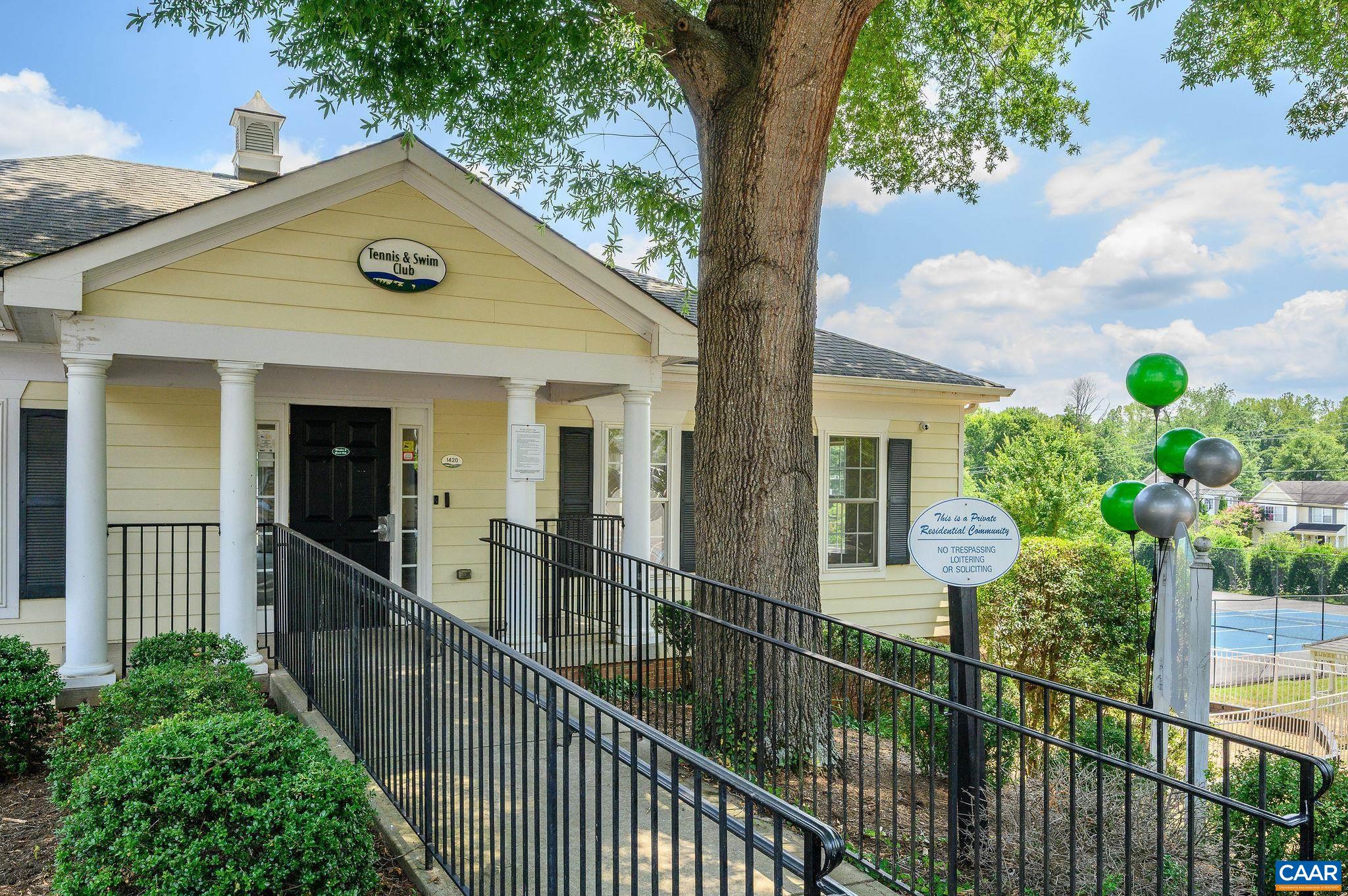 1211 VILLA LN Unit: E