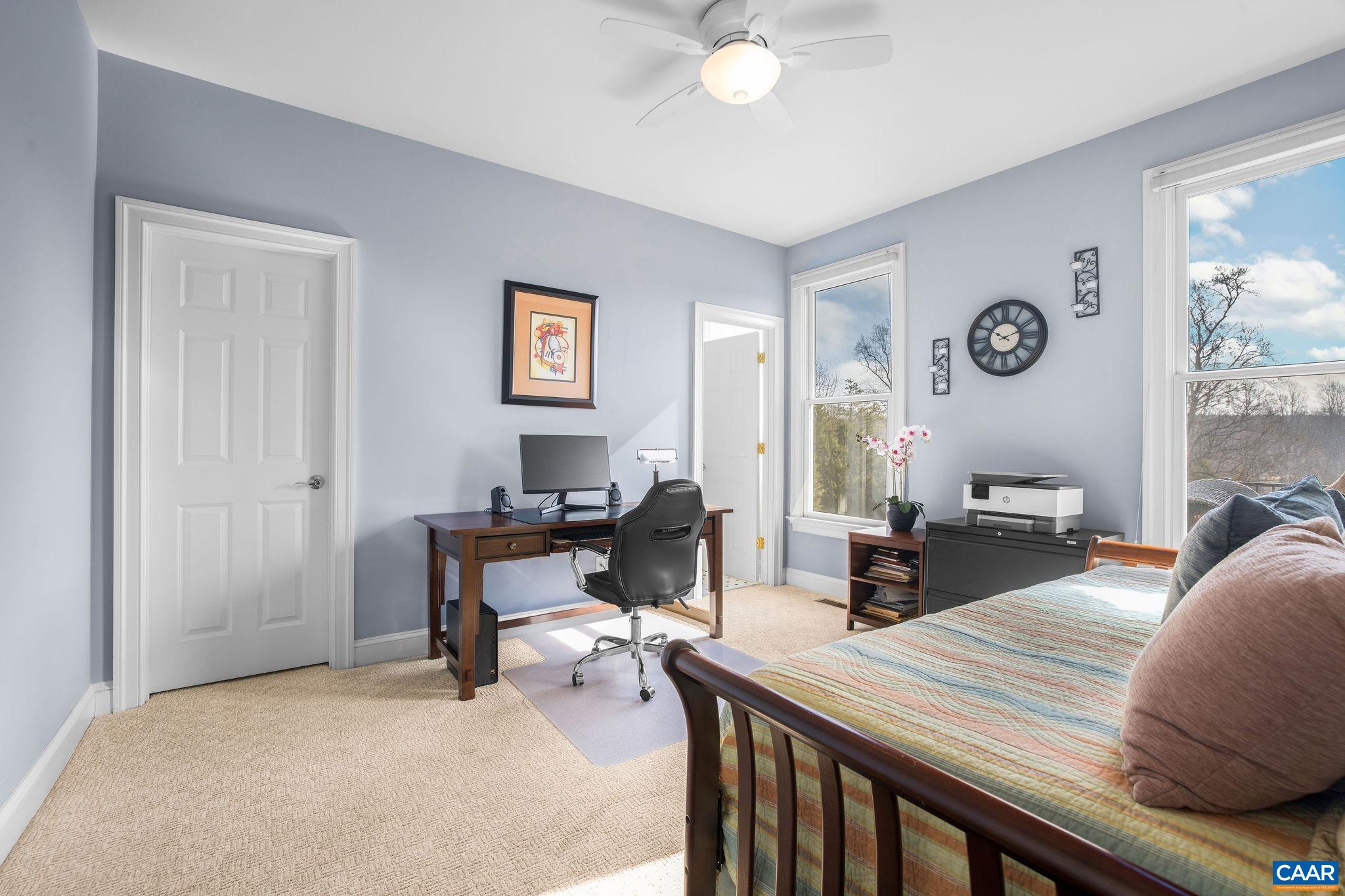 4110 REDWOOD LN