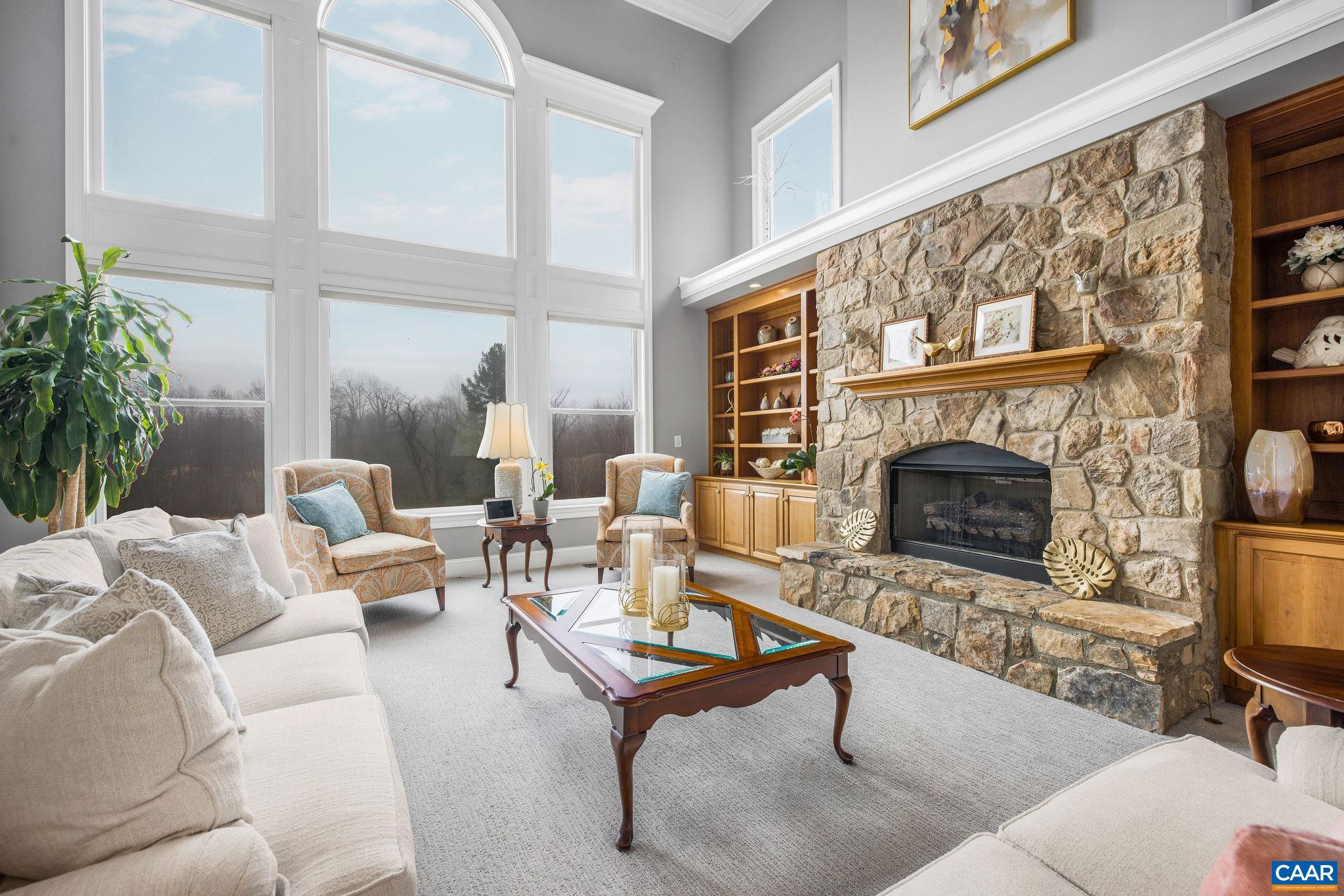 4110 REDWOOD LN