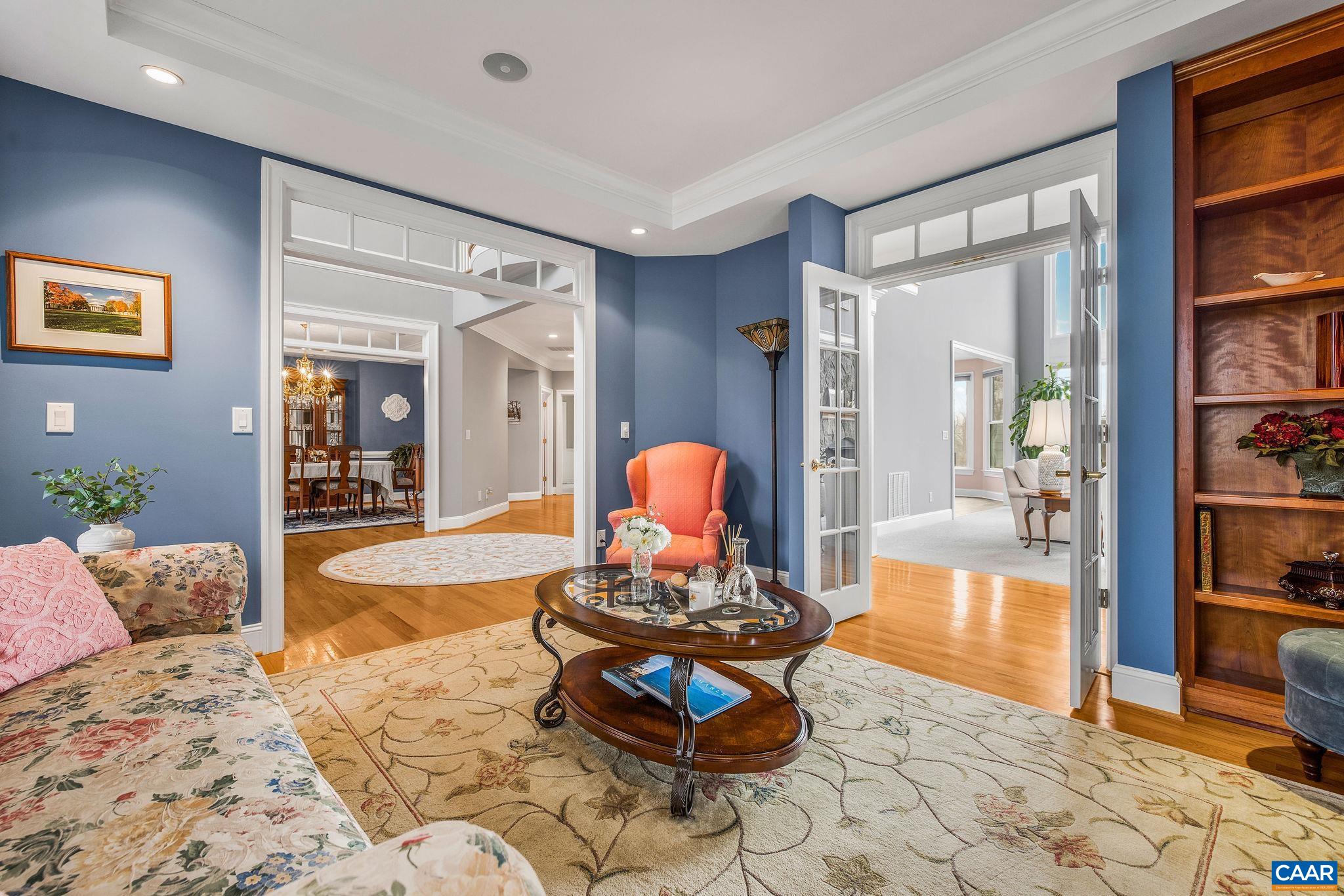 4110 REDWOOD LN
