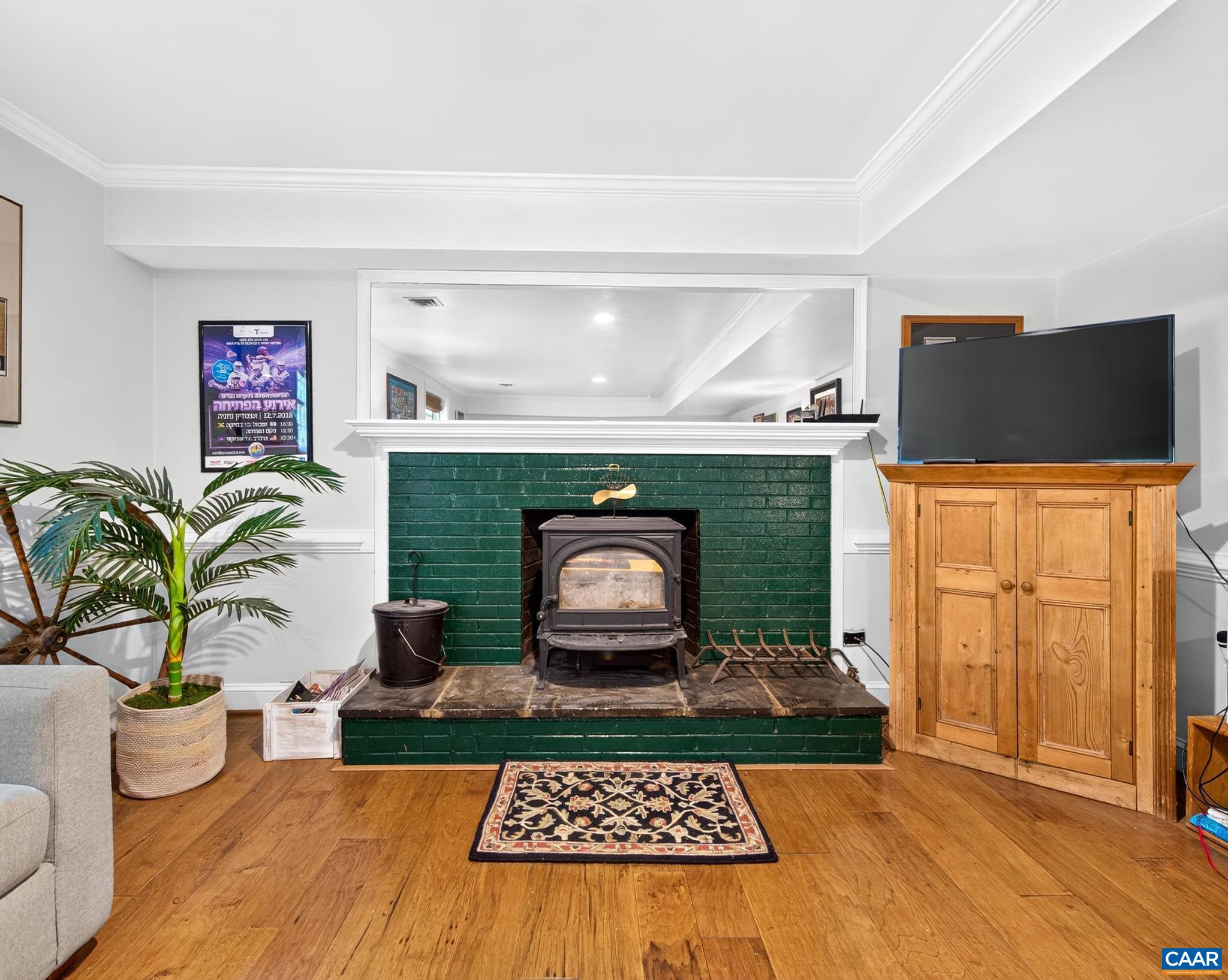 860 FLORDON DR